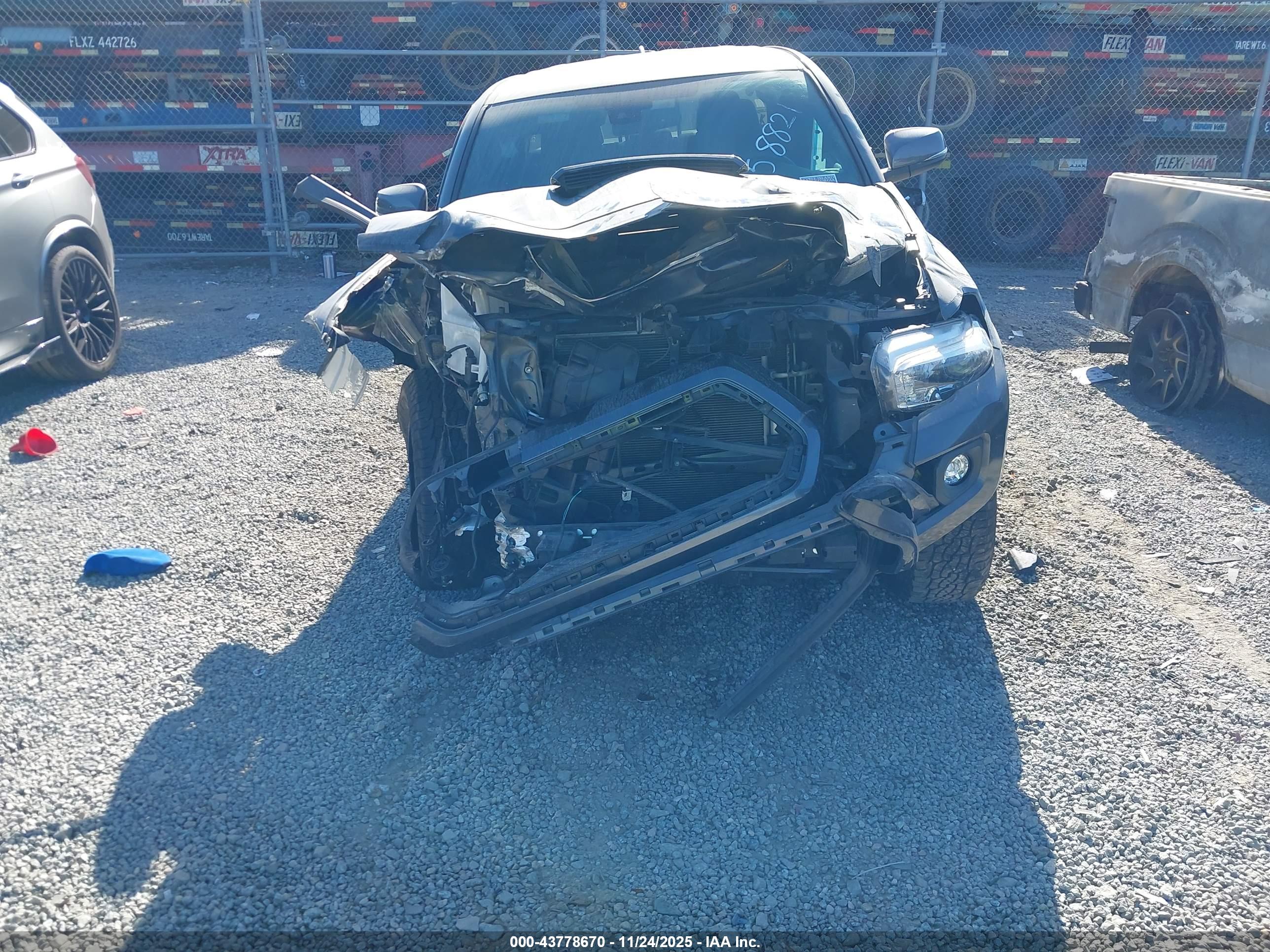 TOYOTA TACOMA image 6