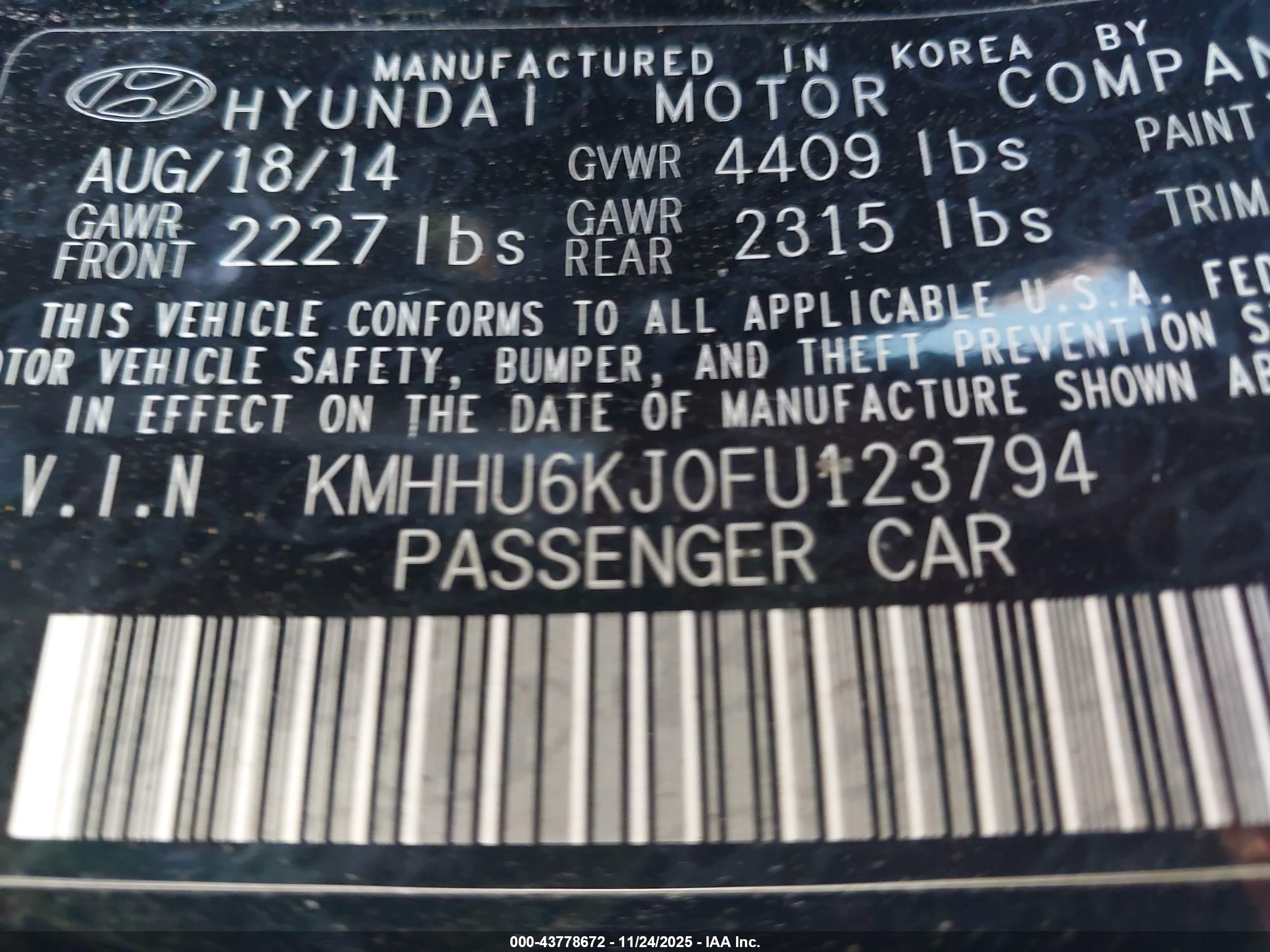 HYUNDAI GENESIS image 9
