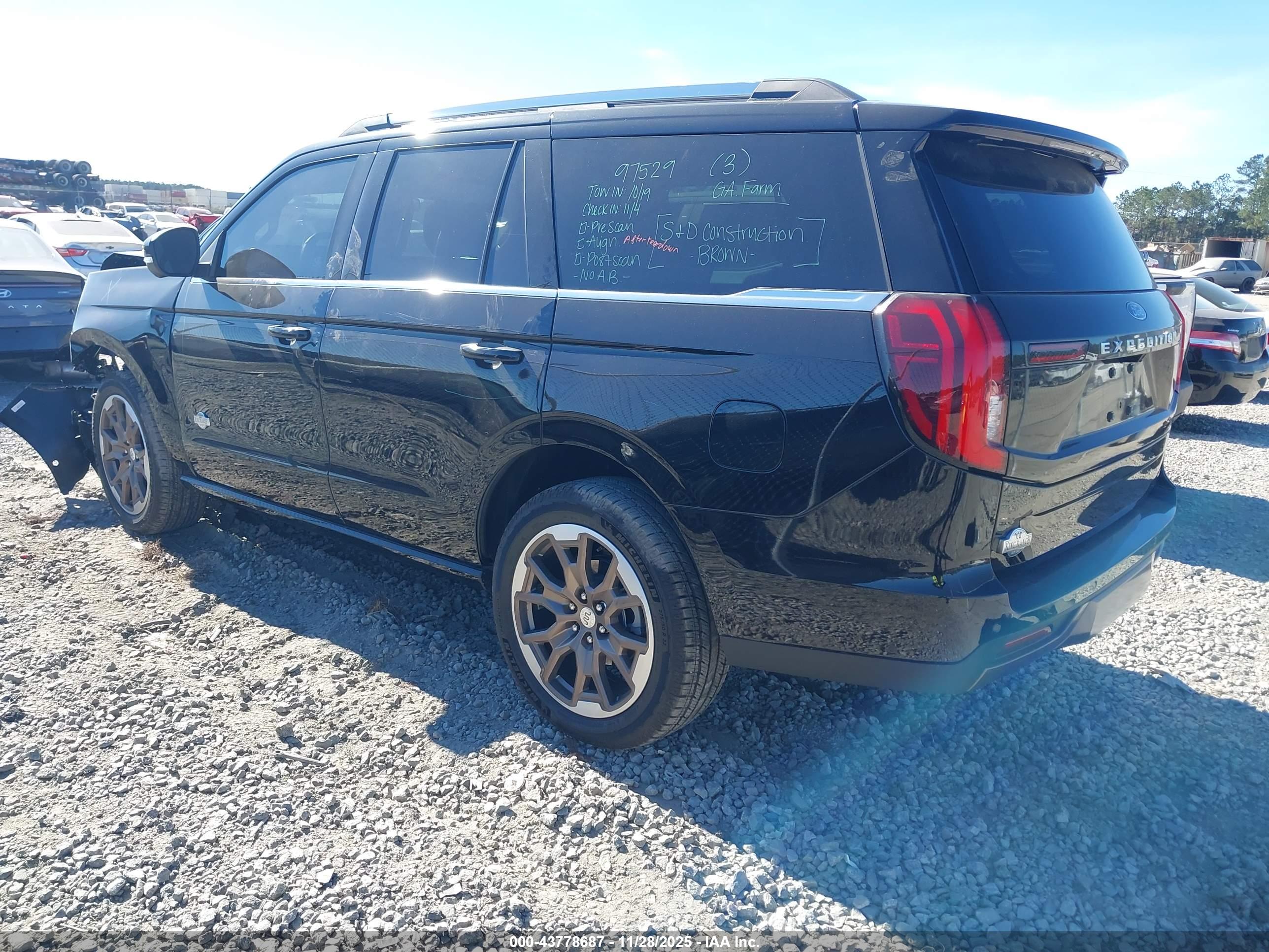 FORD EXPEDITION image 3