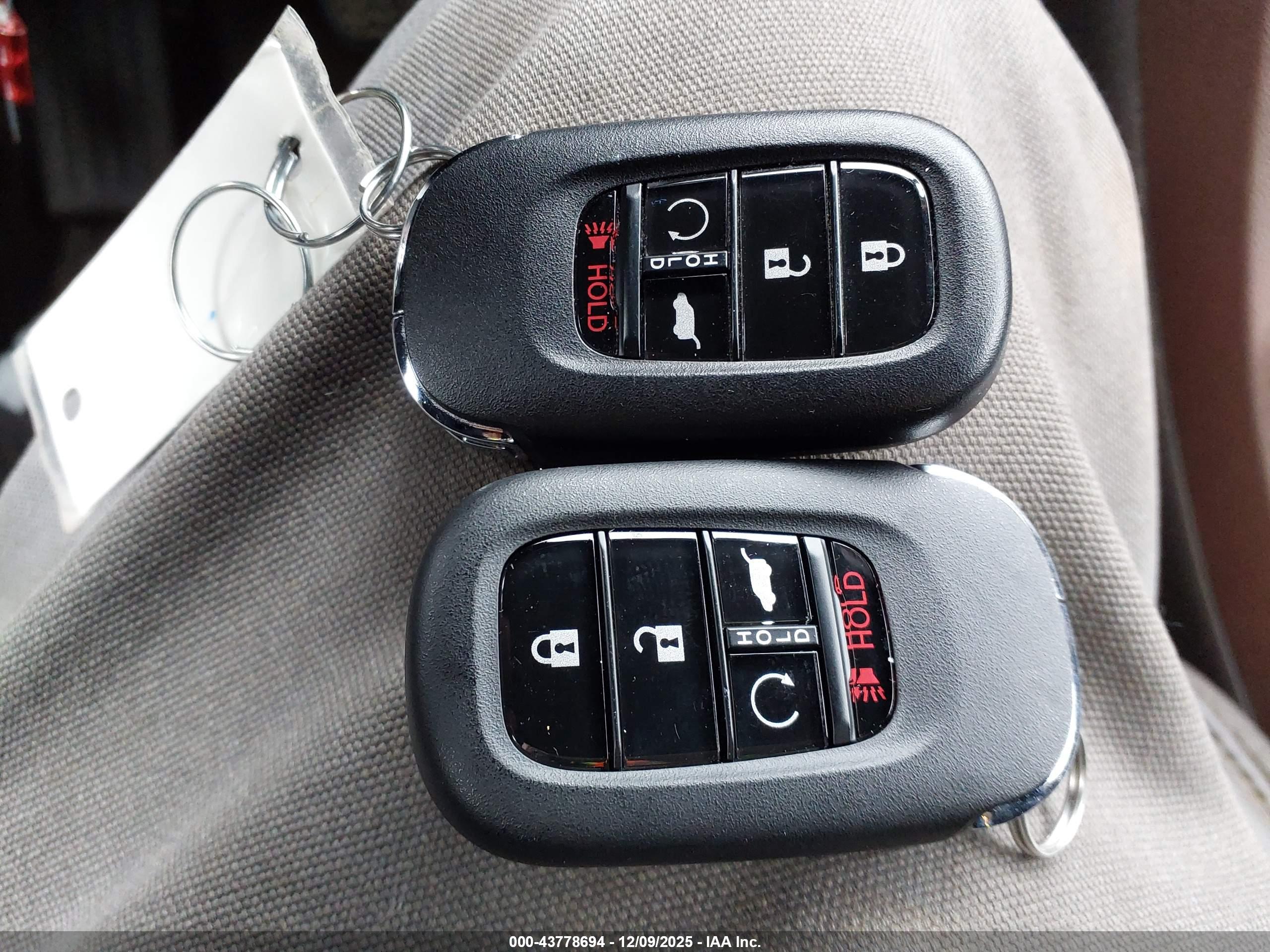 HONDA CR-V image 11