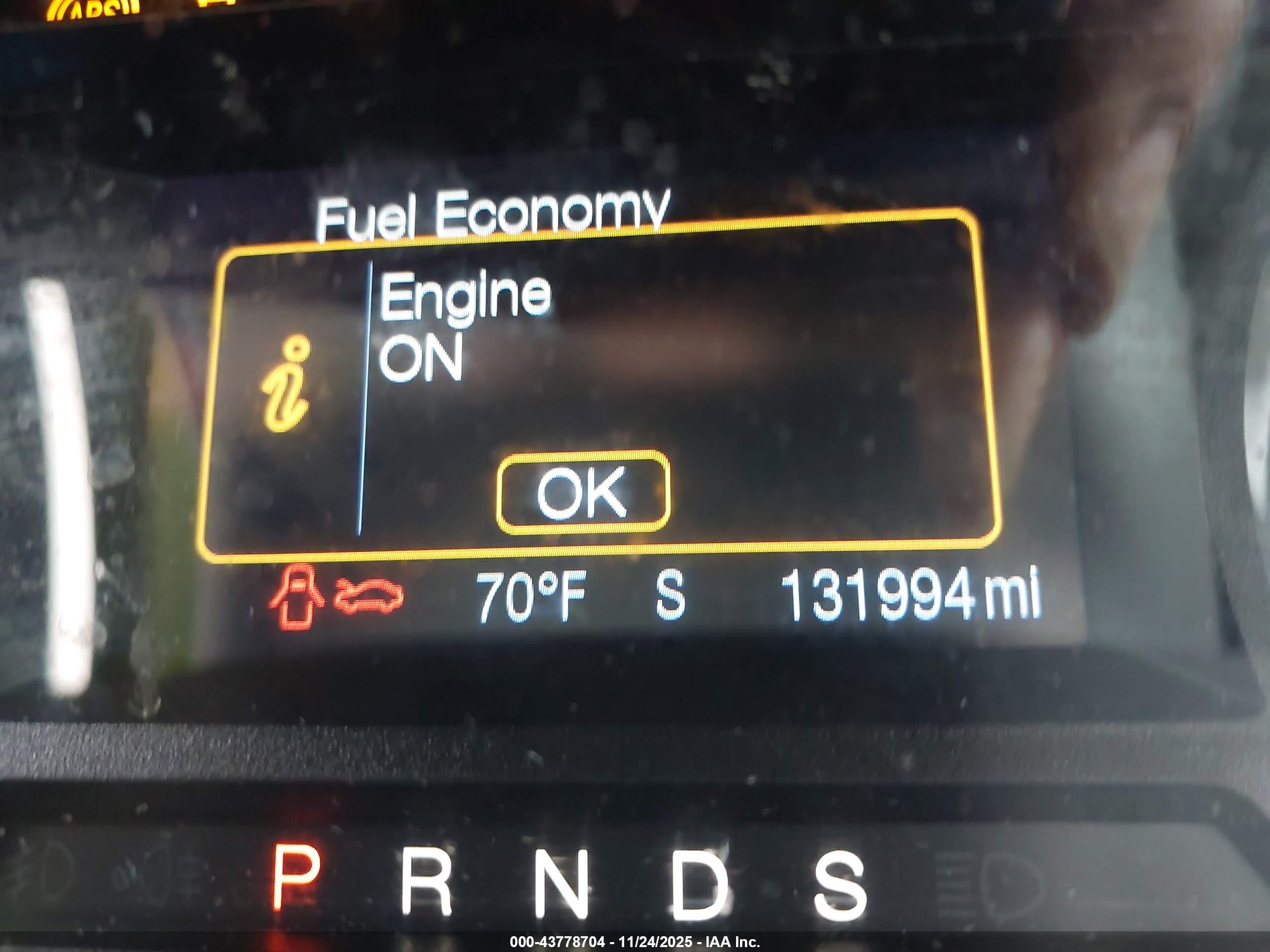 FORD FUSION image 7