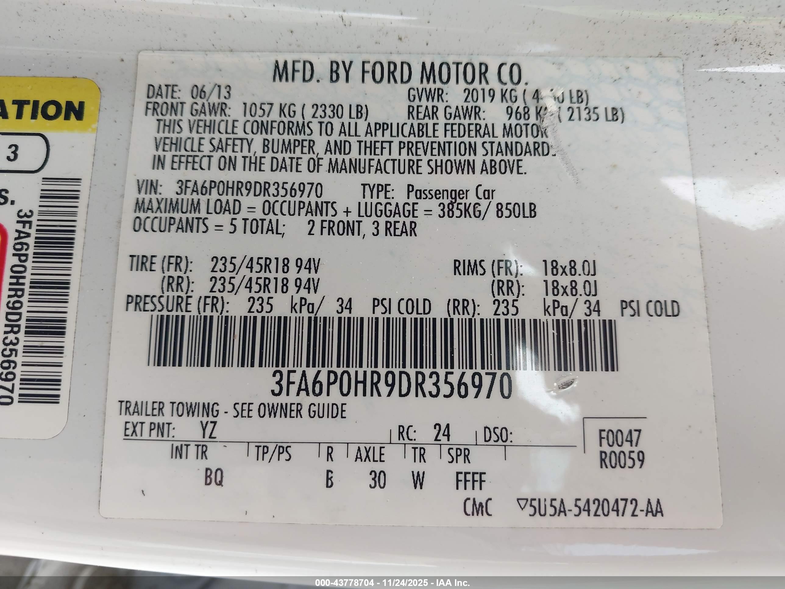 FORD FUSION image 9
