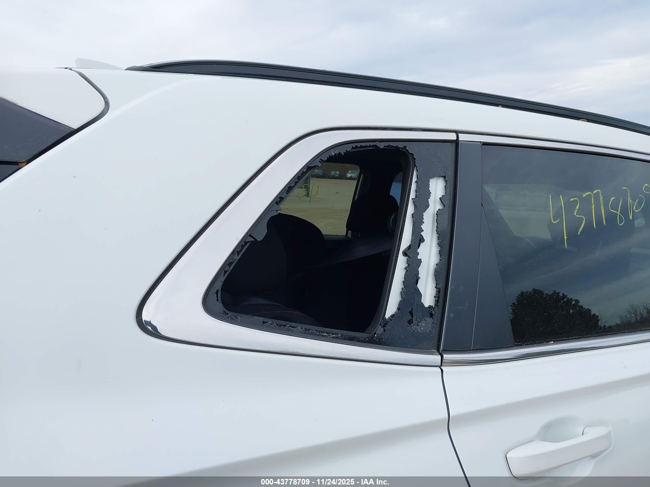 HONDA CR-V image 6