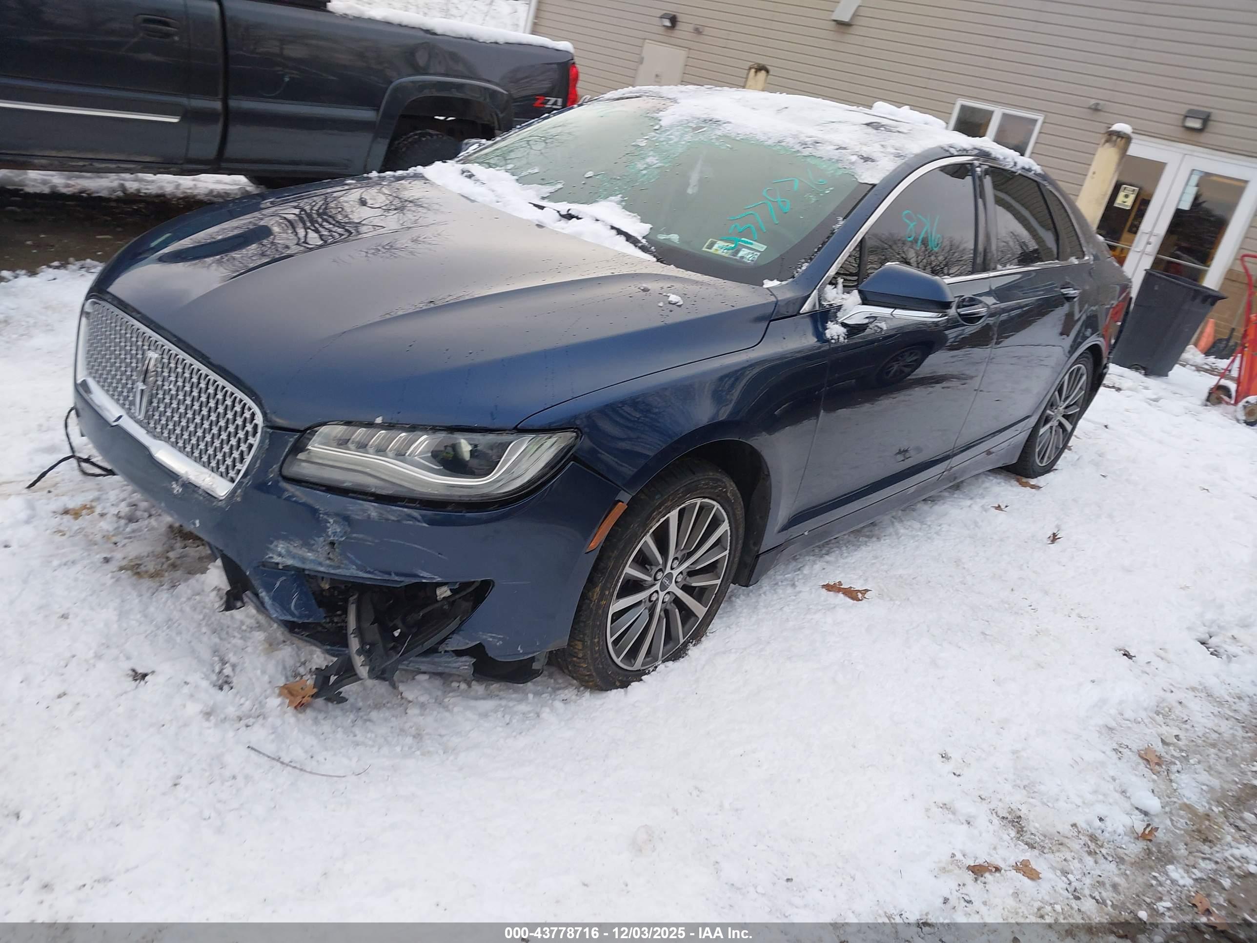 LINCOLN MKZ image 2