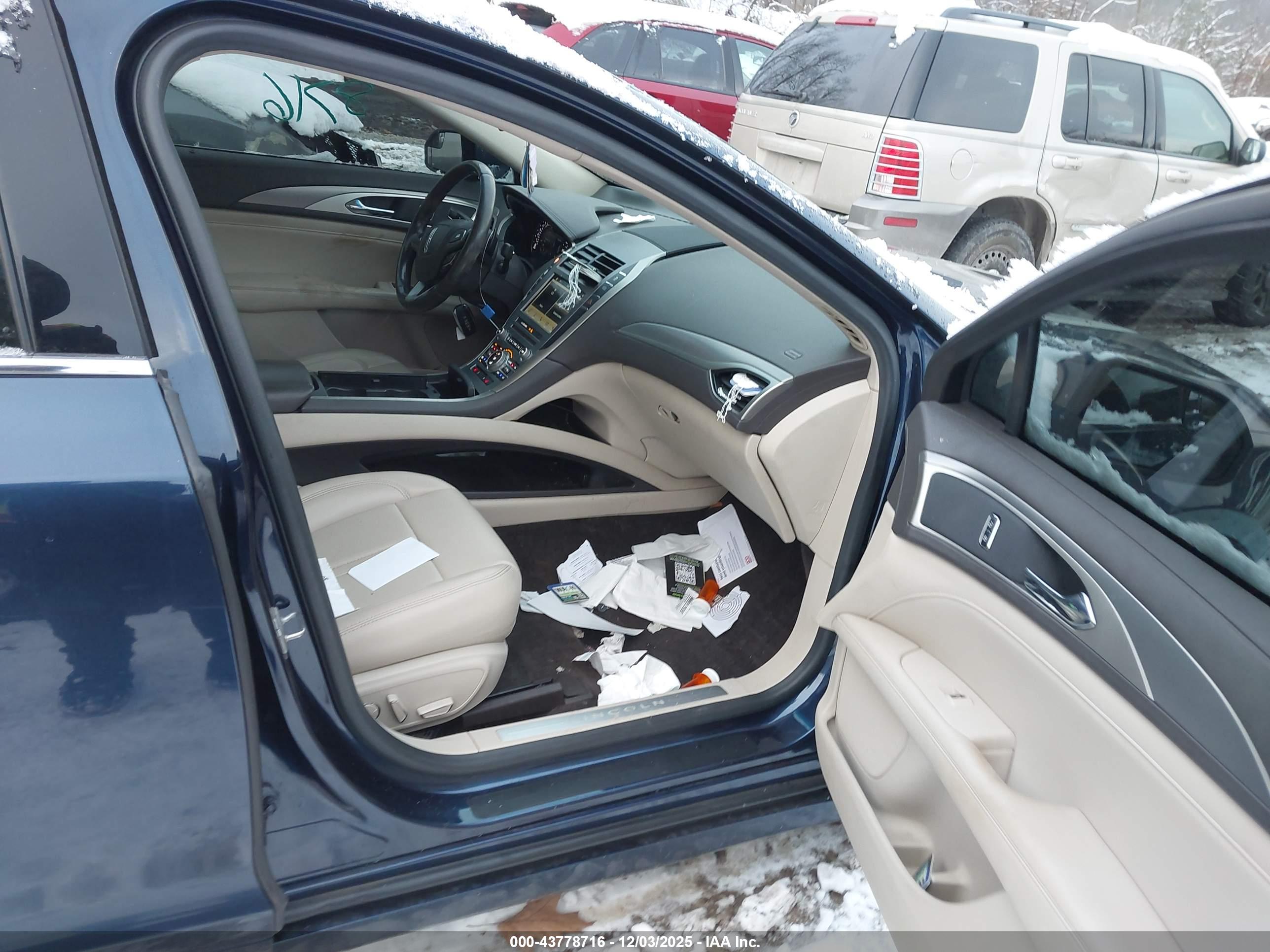LINCOLN MKZ image 5