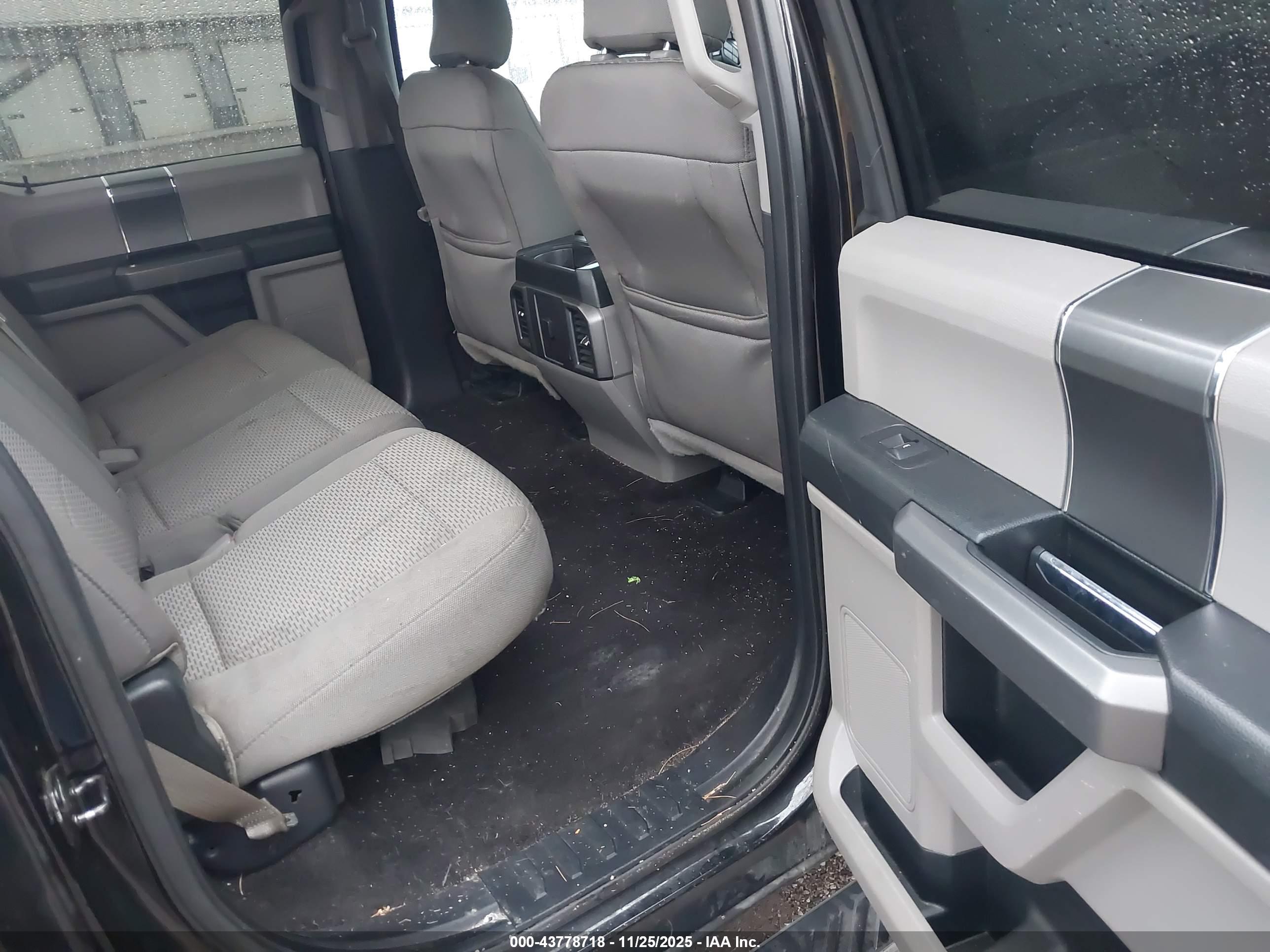 FORD F-150 image 8
