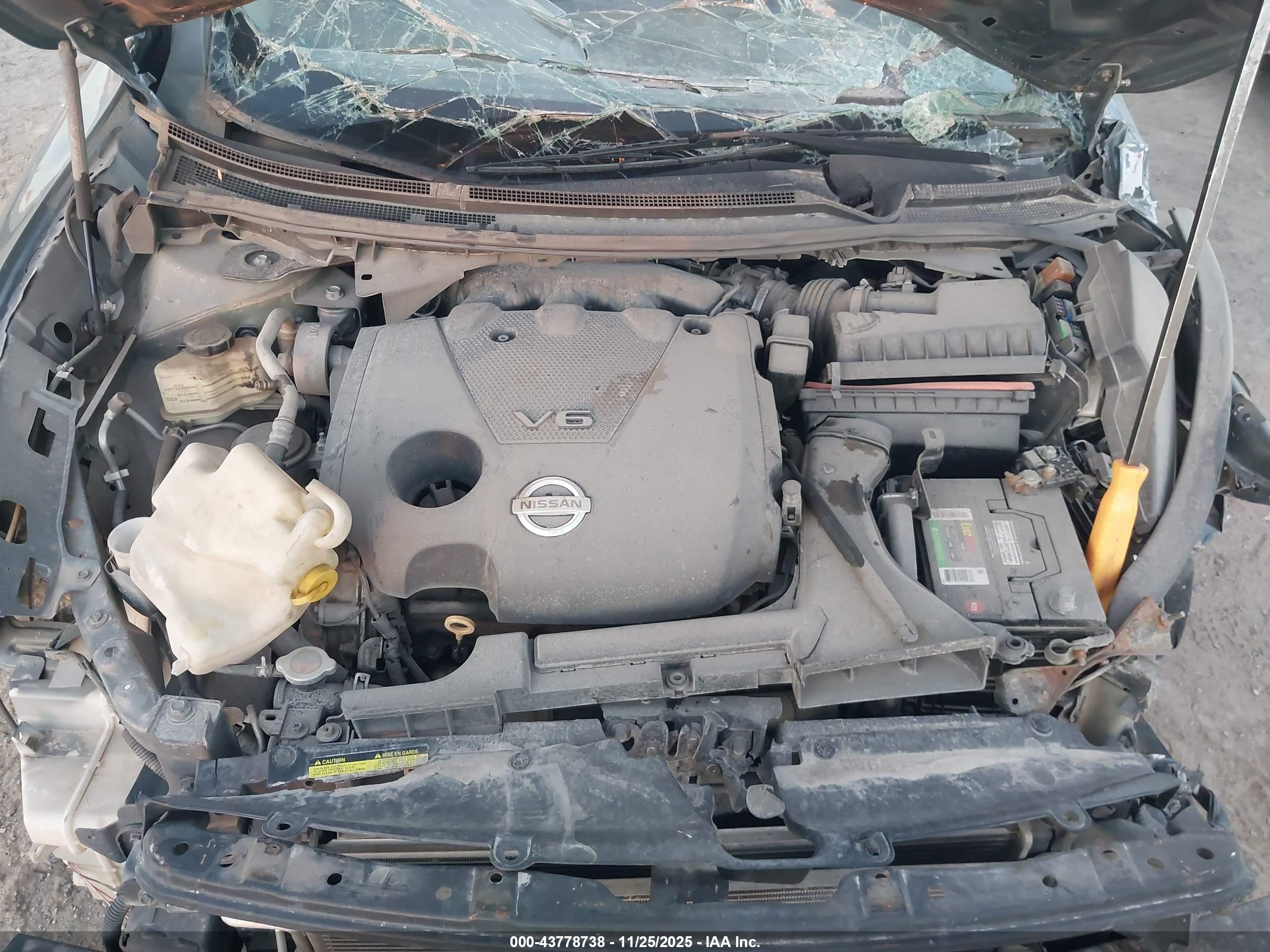 NISSAN MAXIMA image 10