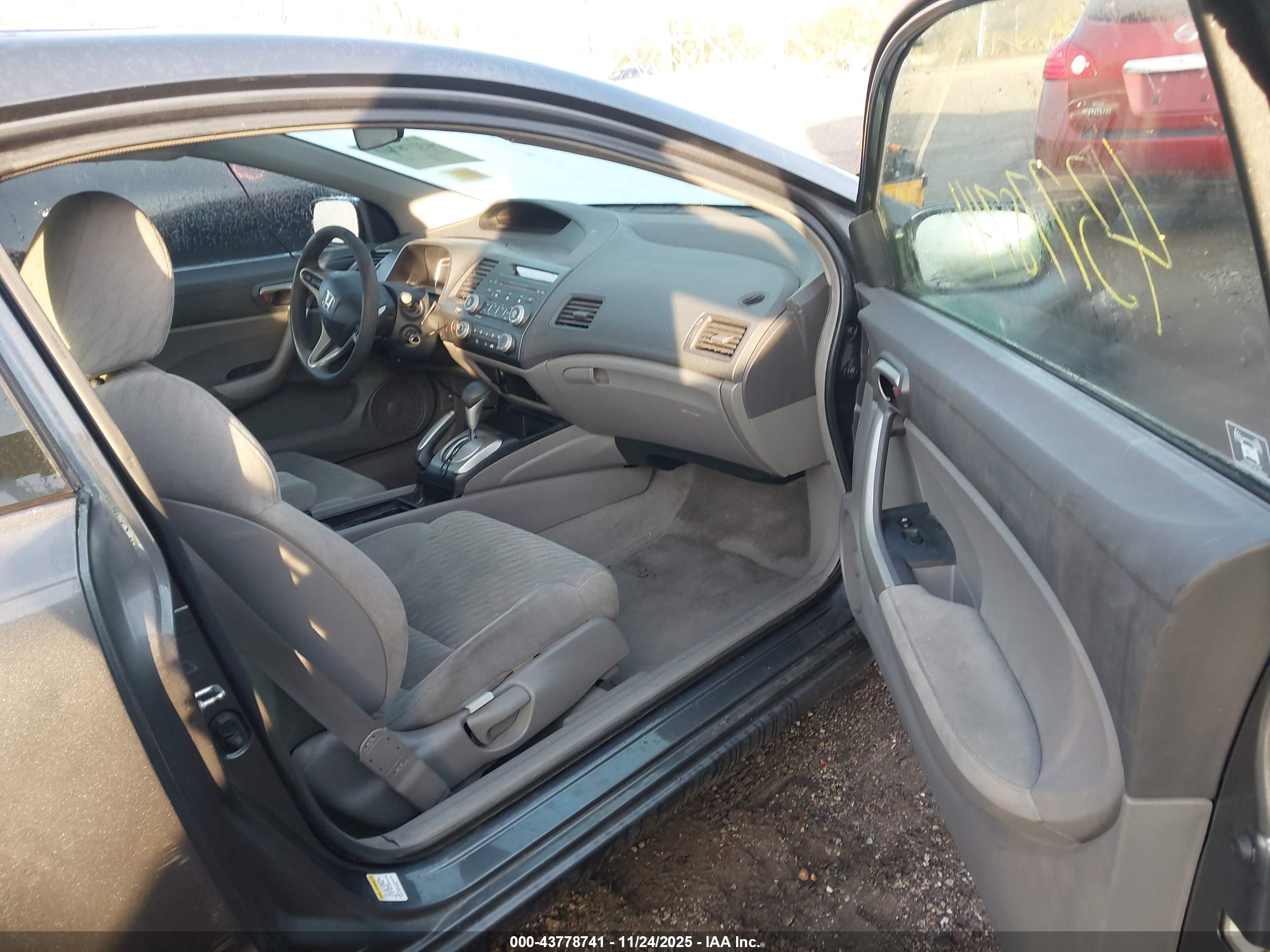 HONDA CIVIC image 5