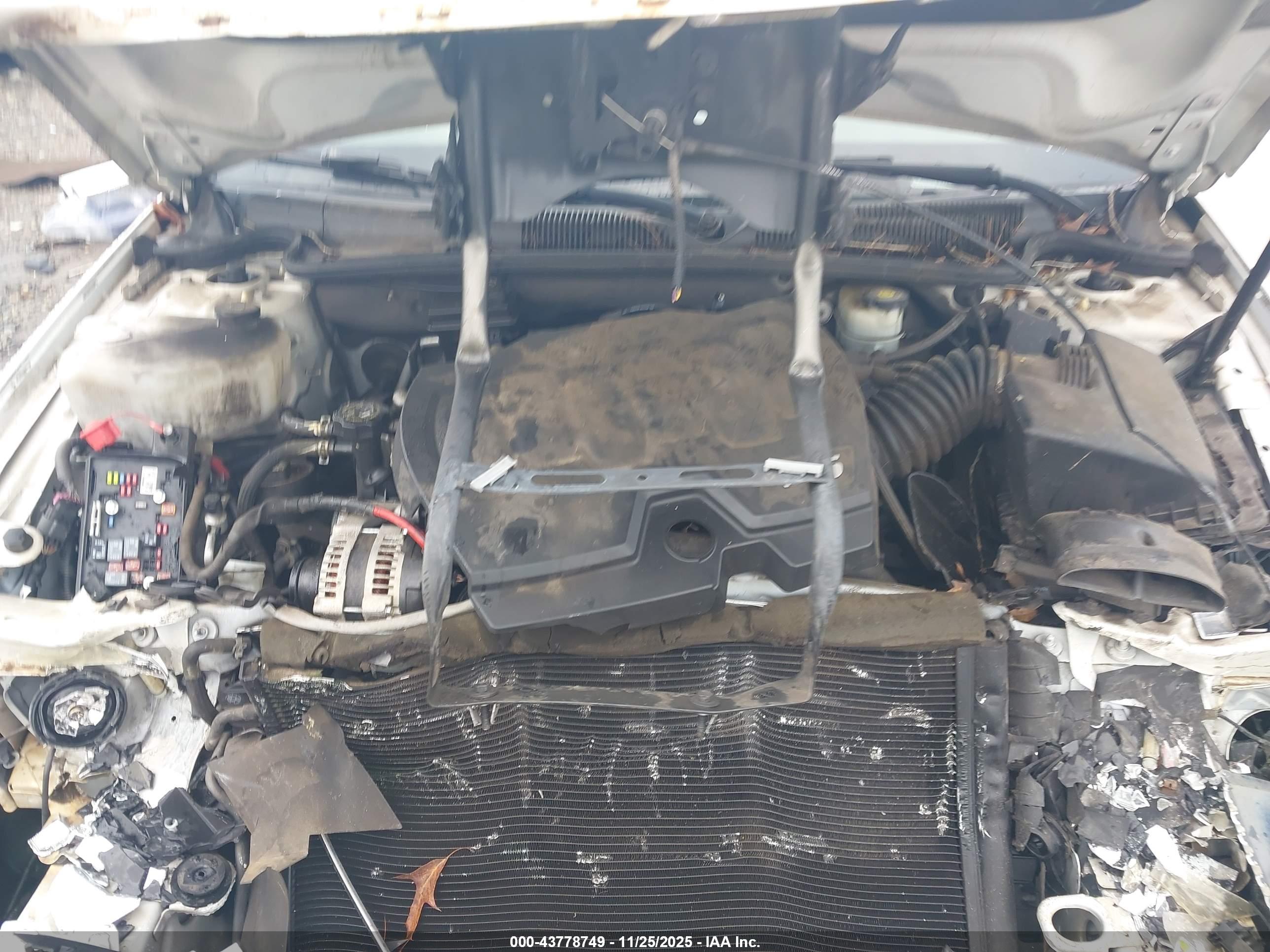 BUICK LUCERNE image 10