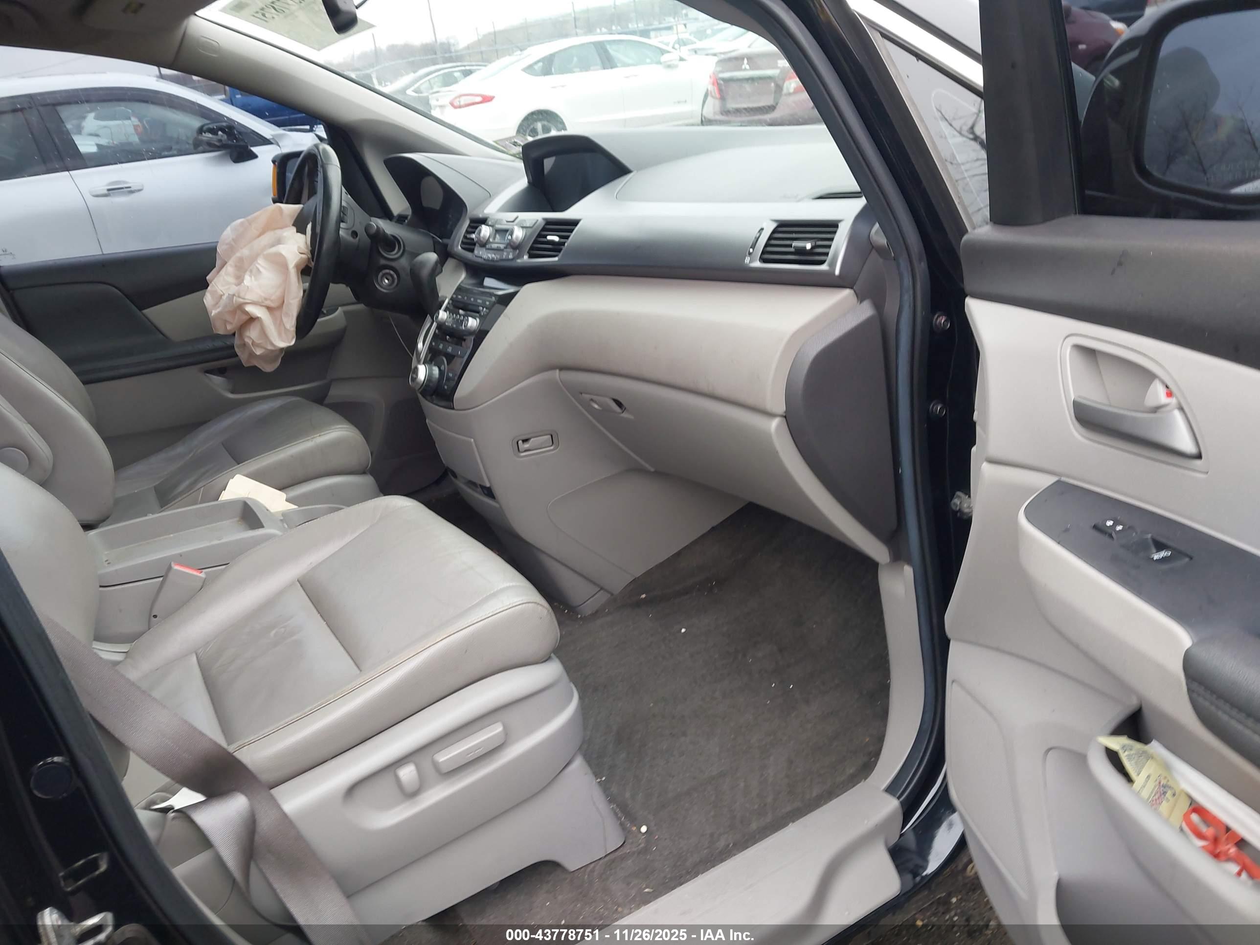 HONDA ODYSSEY image 5