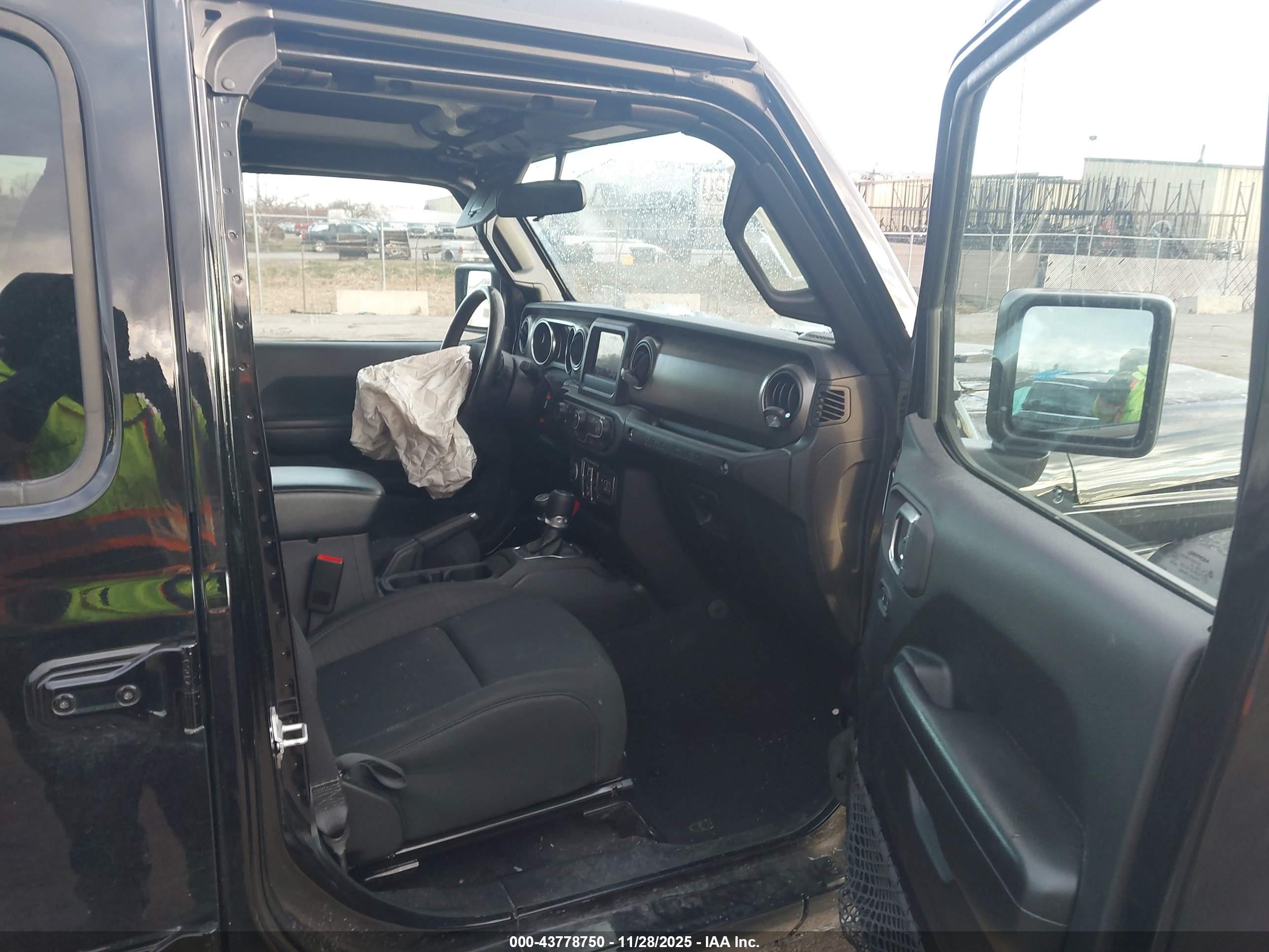 JEEP WRANGLER image 5