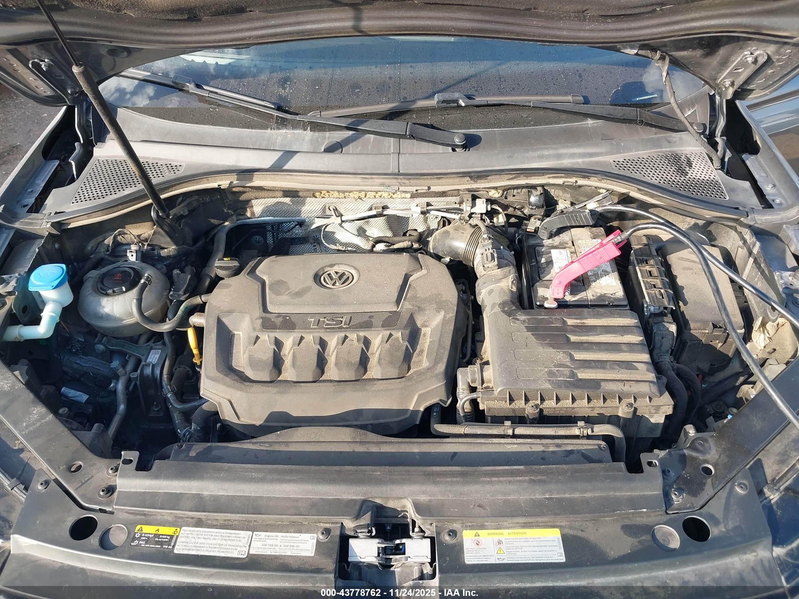 VOLKSWAGEN TIGUAN image 10