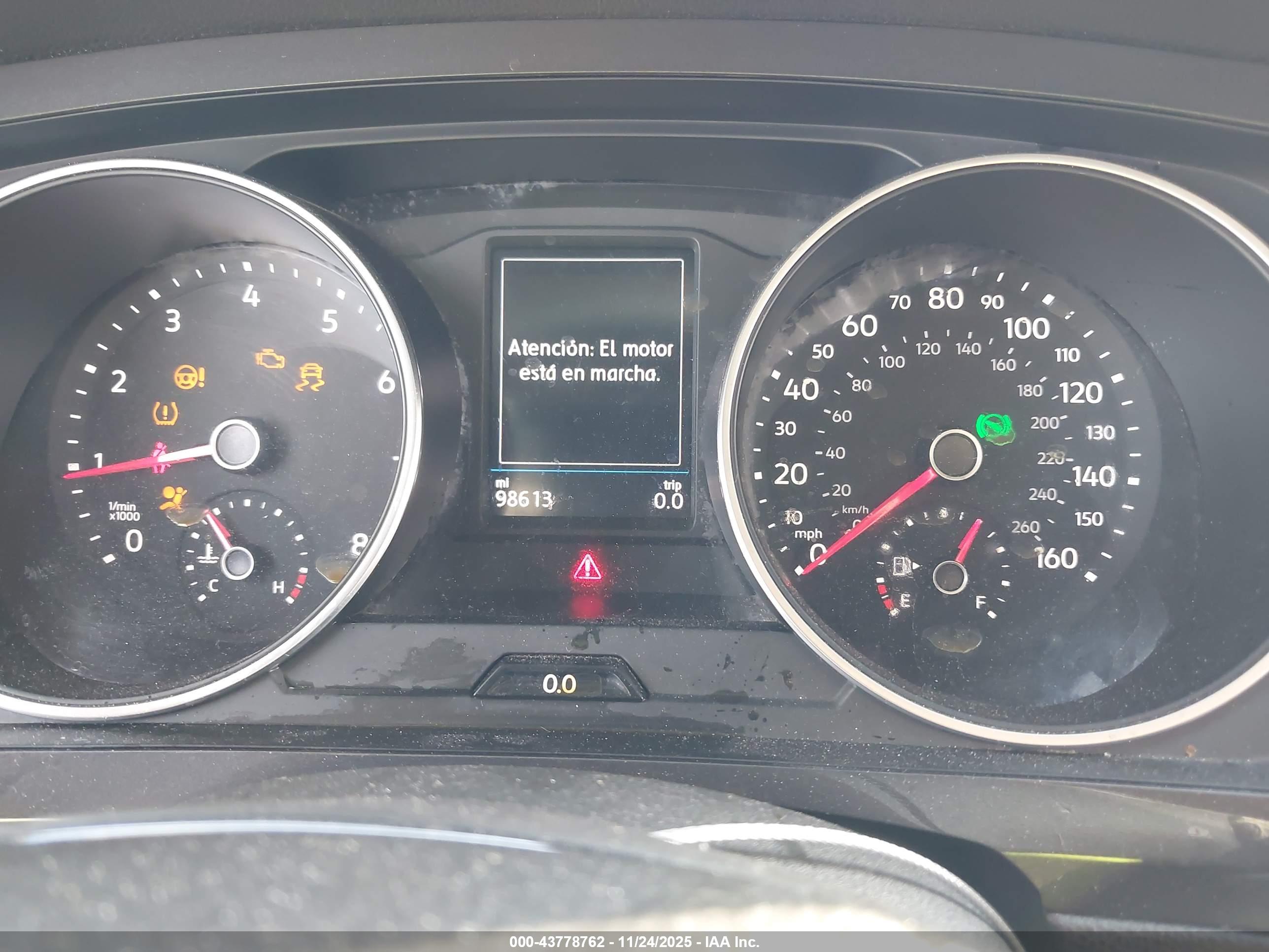 VOLKSWAGEN TIGUAN image 7