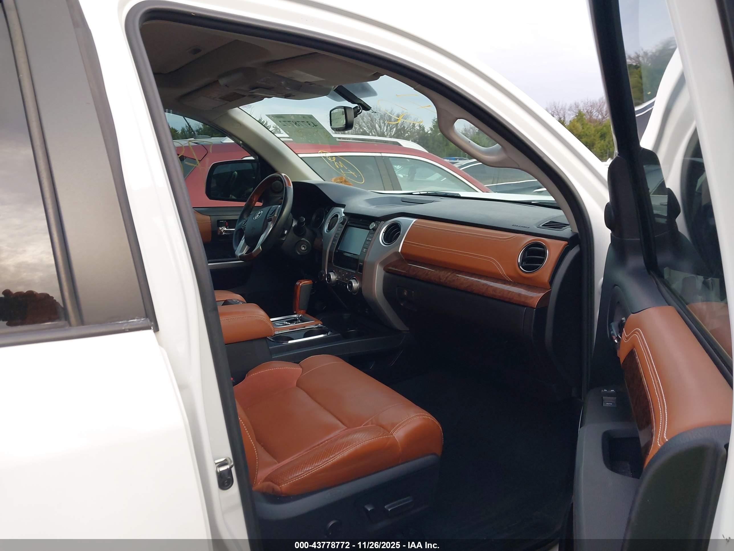 TOYOTA TUNDRA image 5