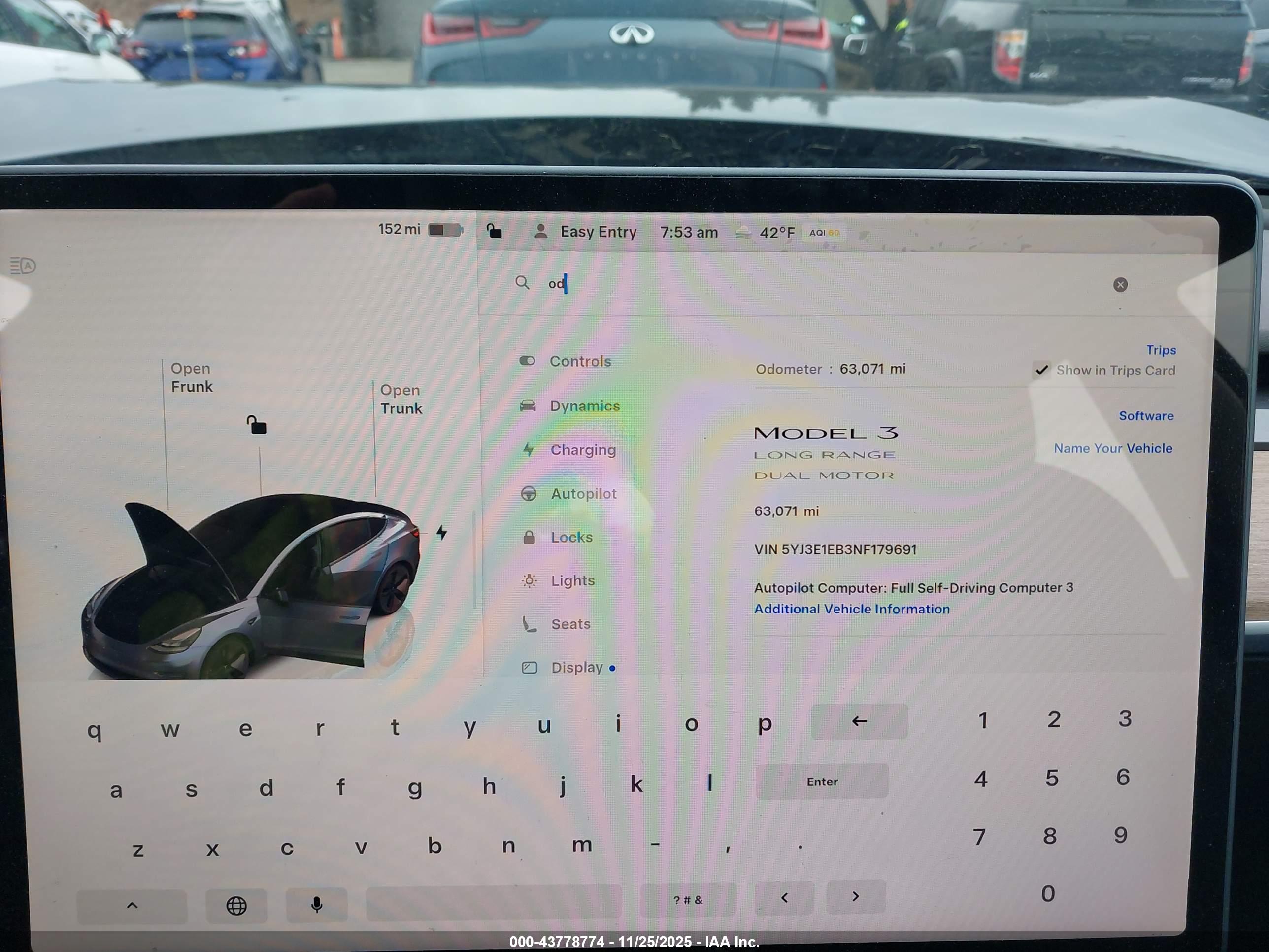 TESLA MODEL image 7