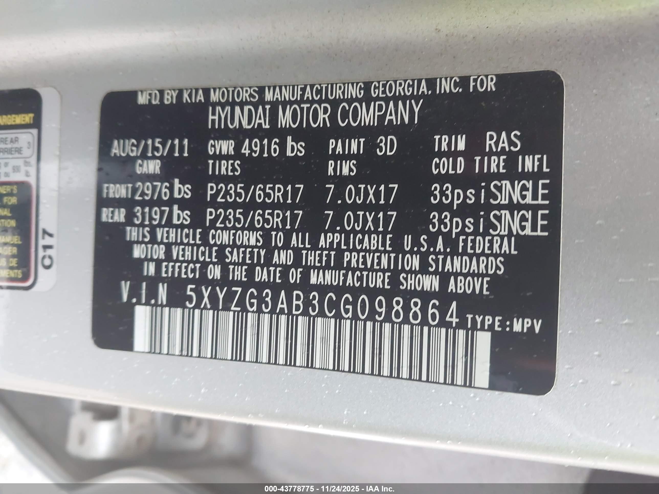 HYUNDAI SANTA image 9