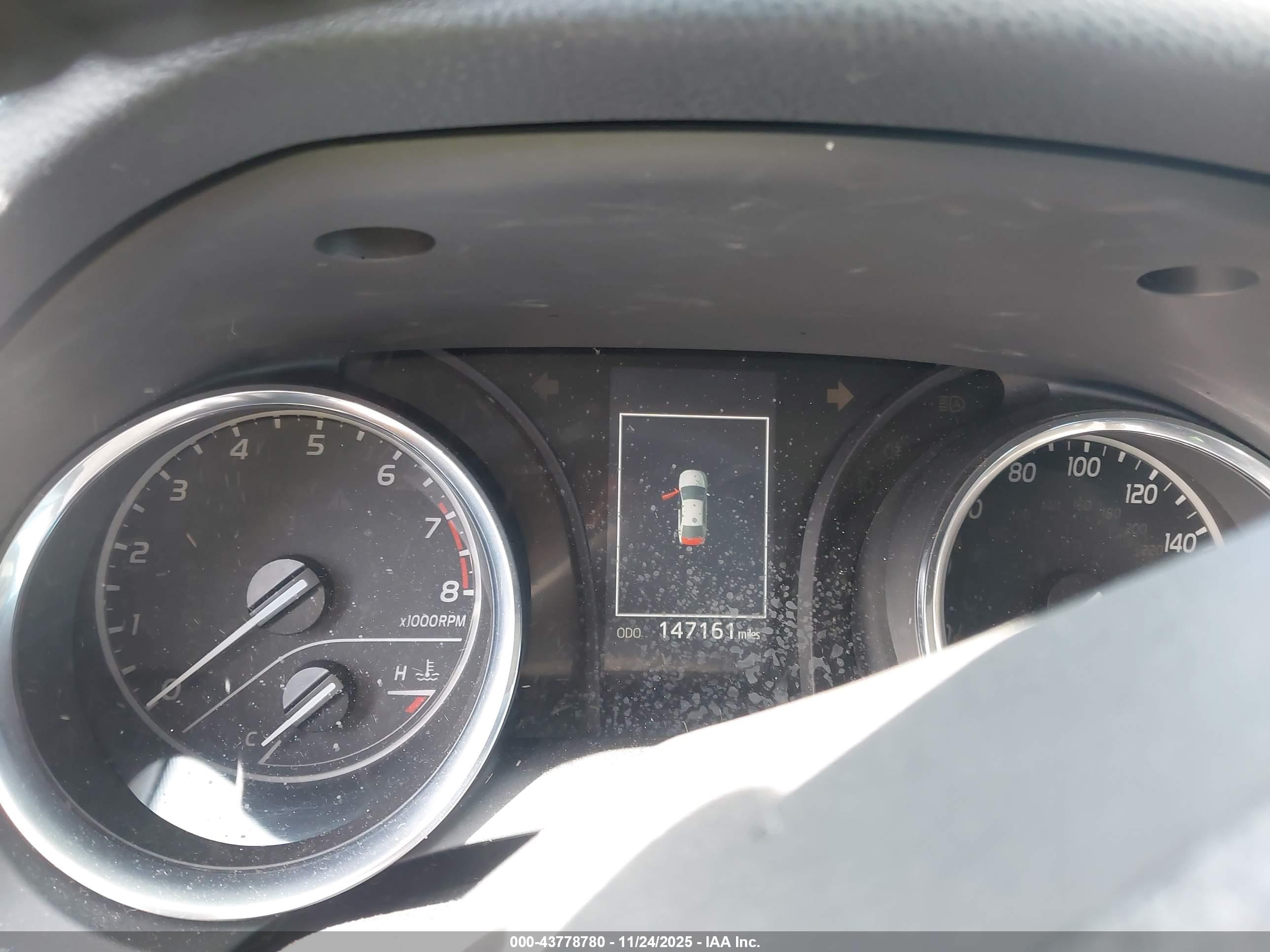 TOYOTA CAMRY image 7