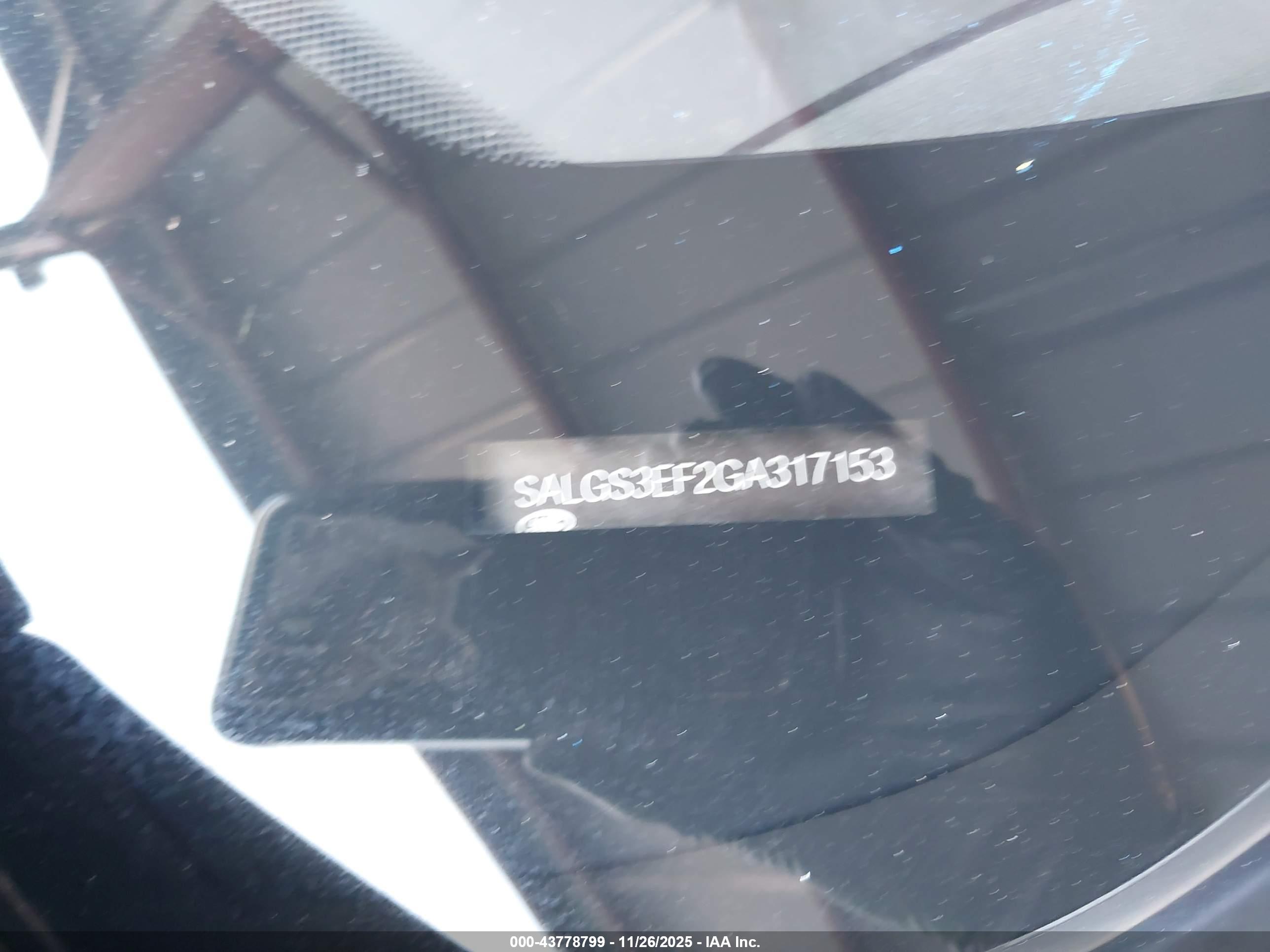 LAND ROVER image 9