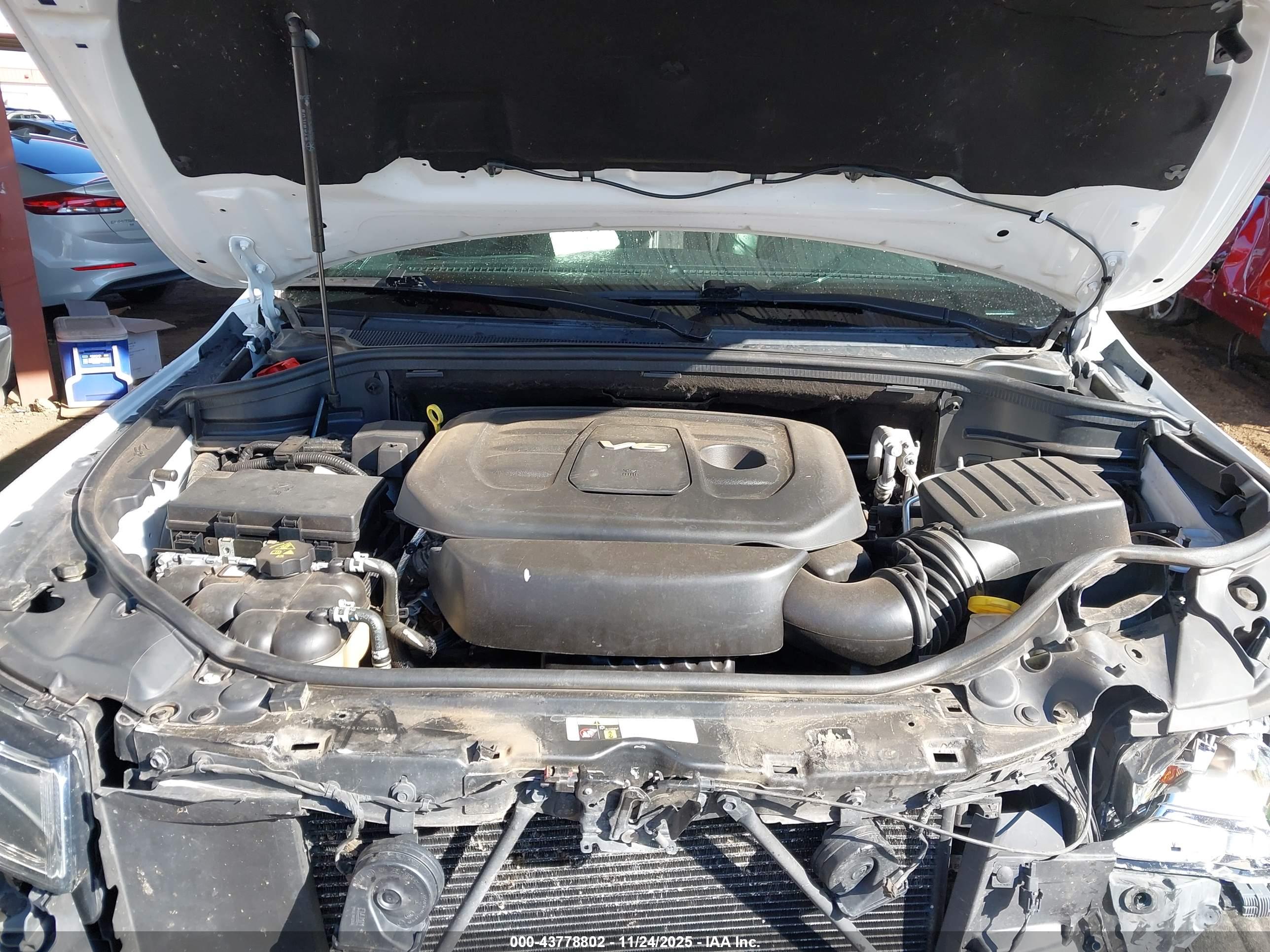 JEEP GRAND image 10