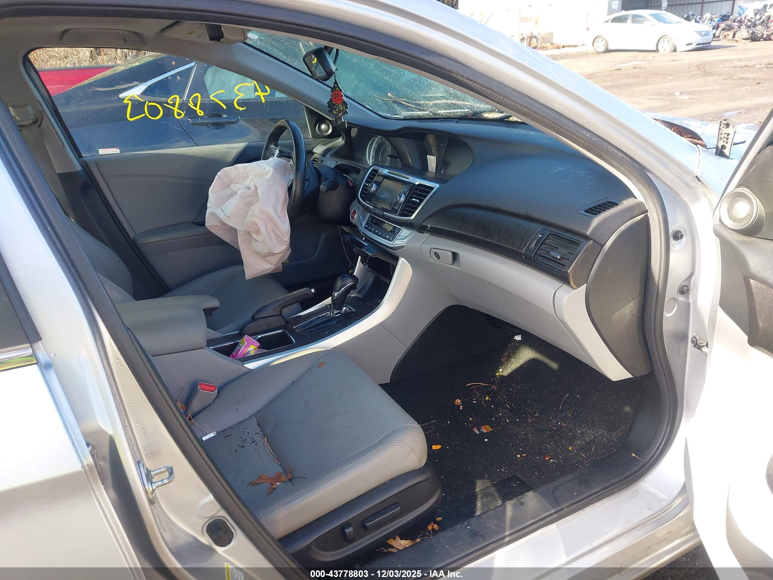 HONDA ACCORD image 5