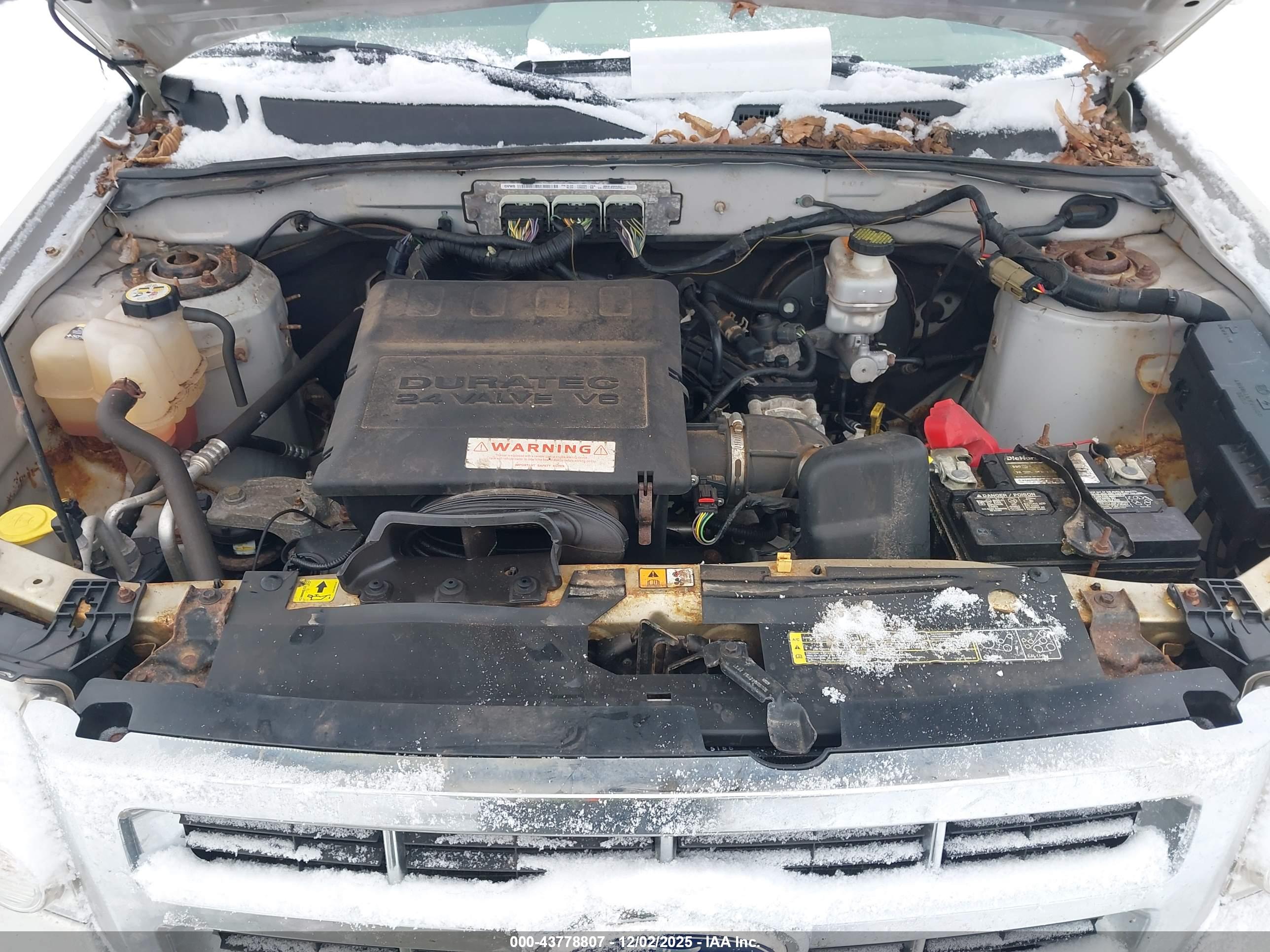 FORD ESCAPE image 10