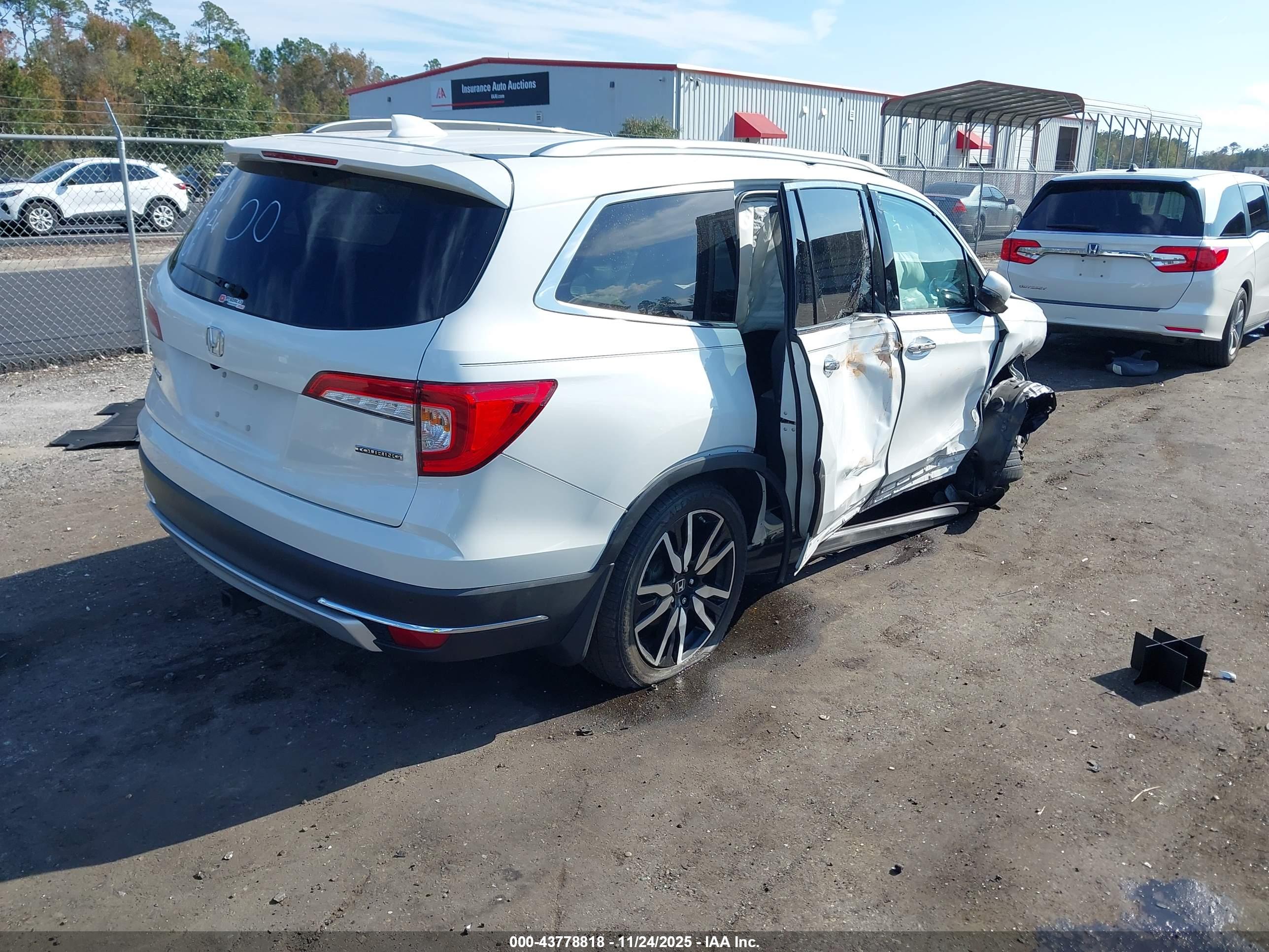HONDA PILOT image 4