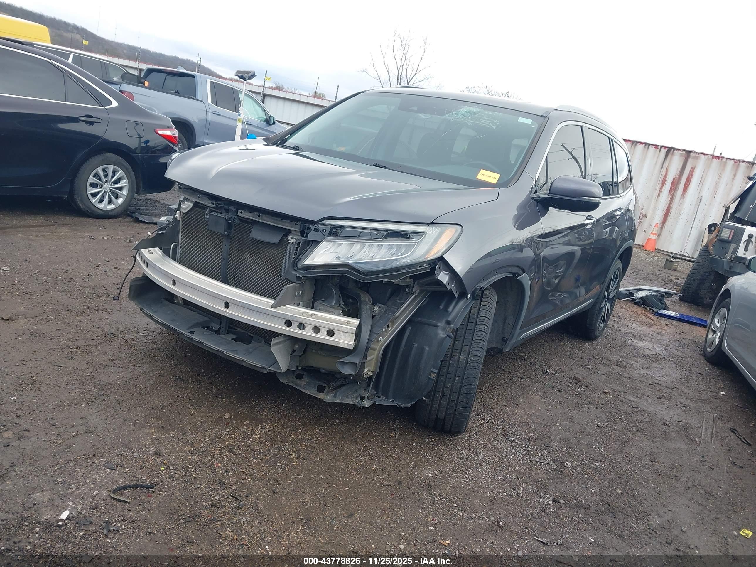 HONDA PILOT image 2