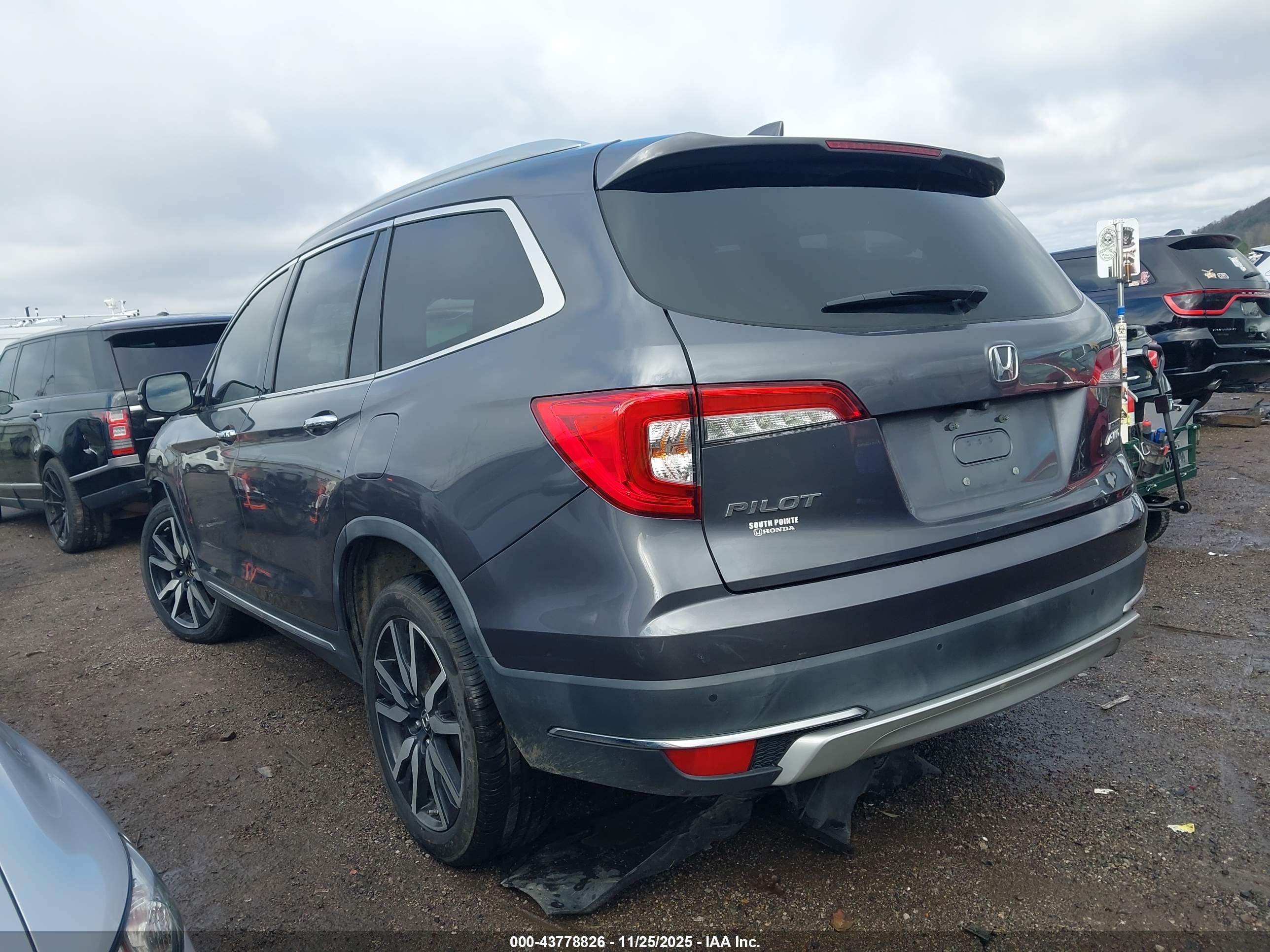 HONDA PILOT image 3