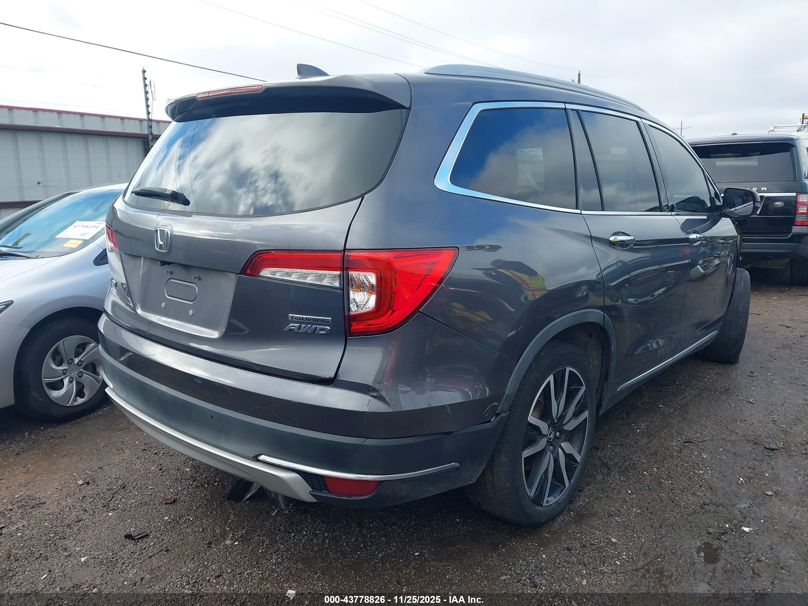 HONDA PILOT image 4
