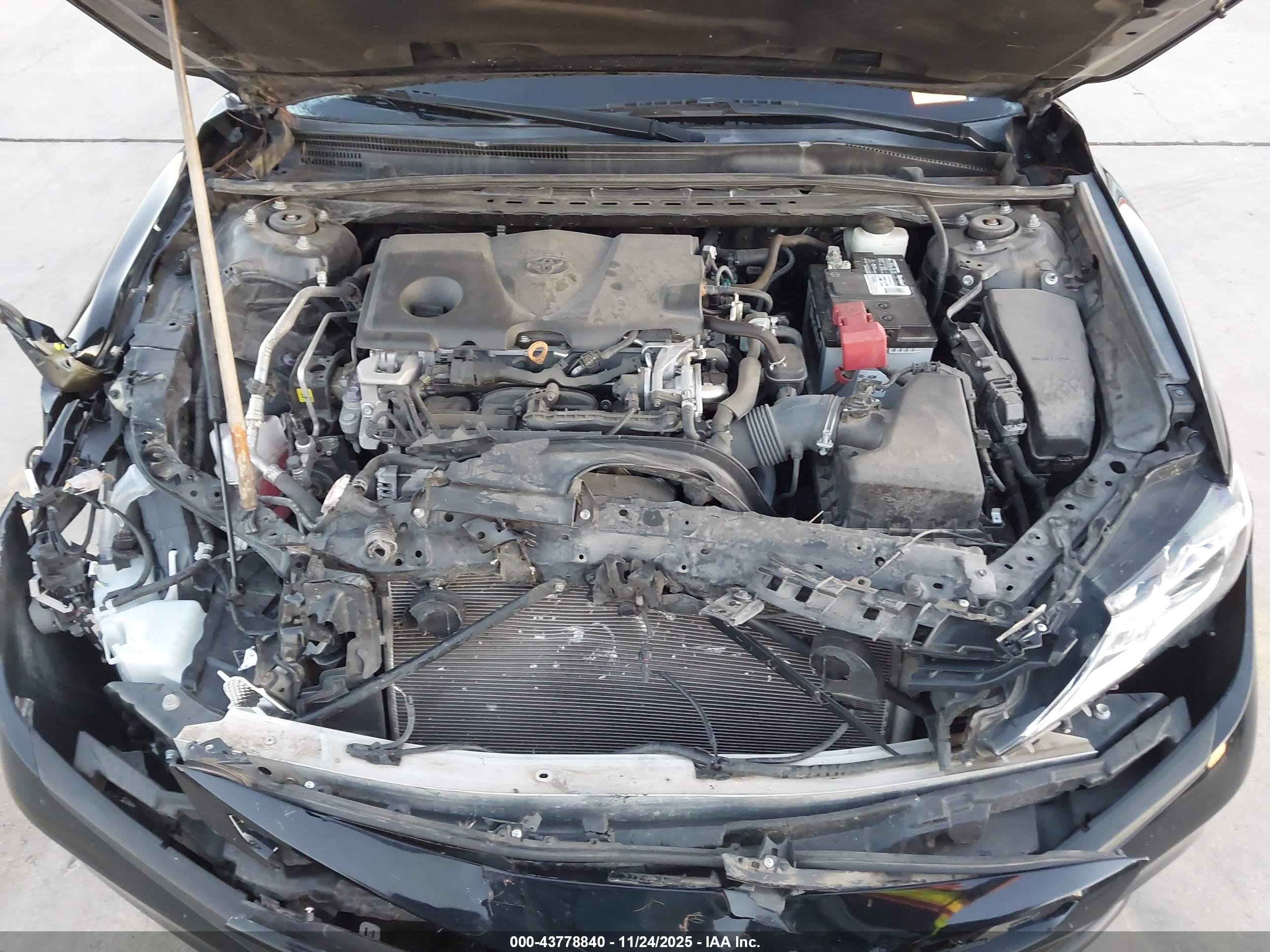 TOYOTA CAMRY image 10