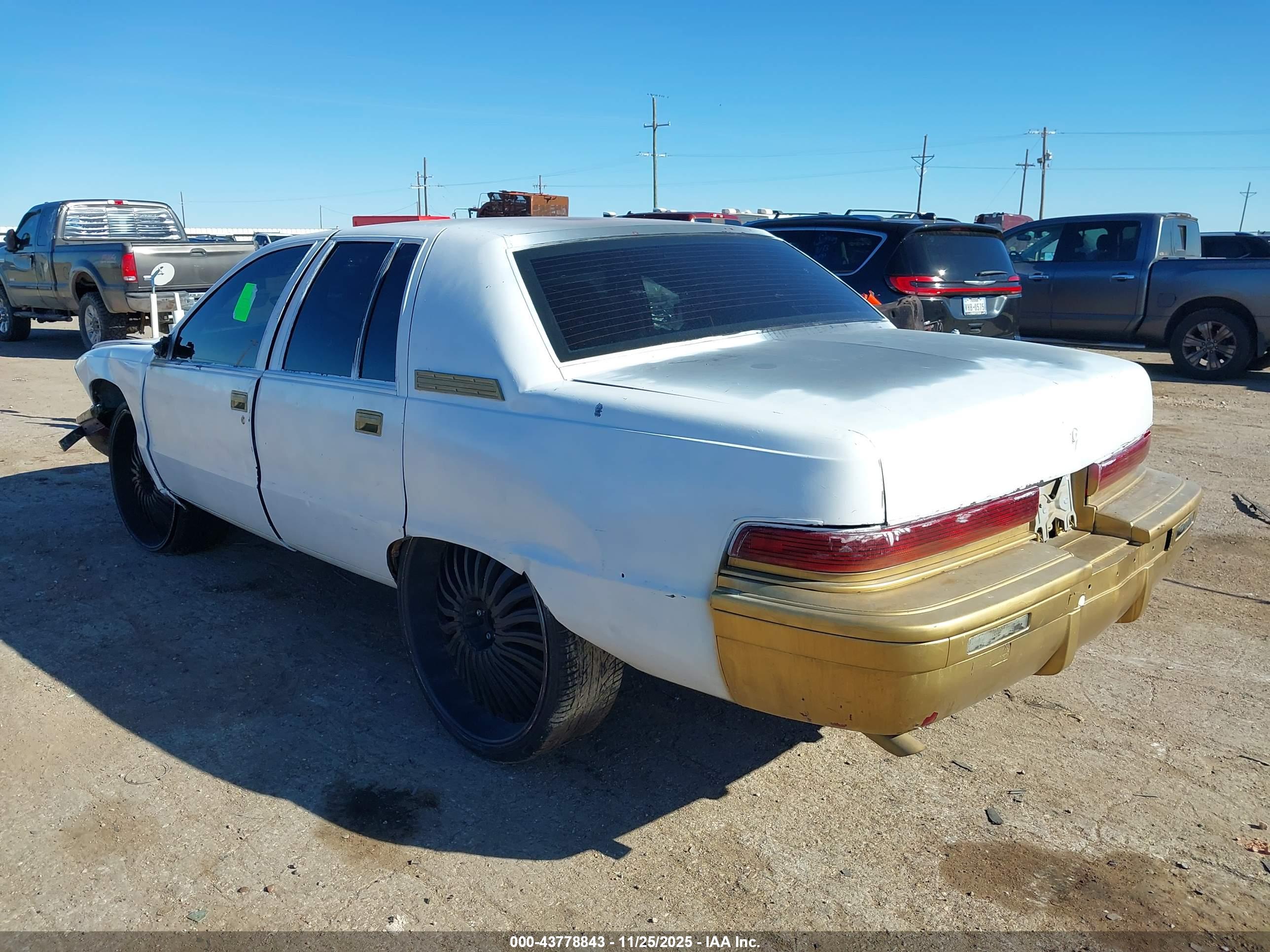 BUICK ROADMASTER image 3