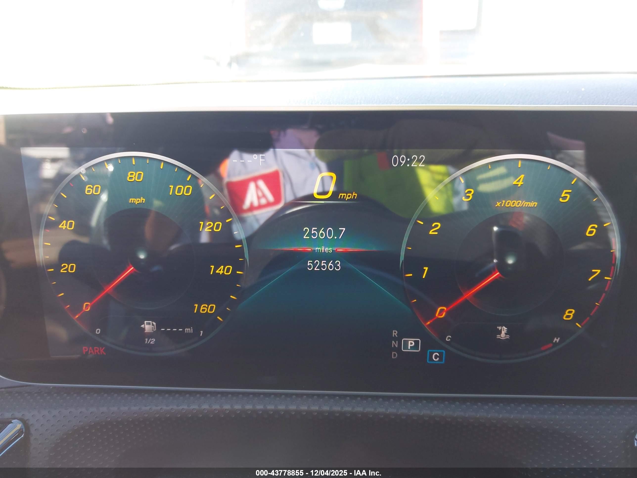 MERCEDES-BENZ CLA image 7
