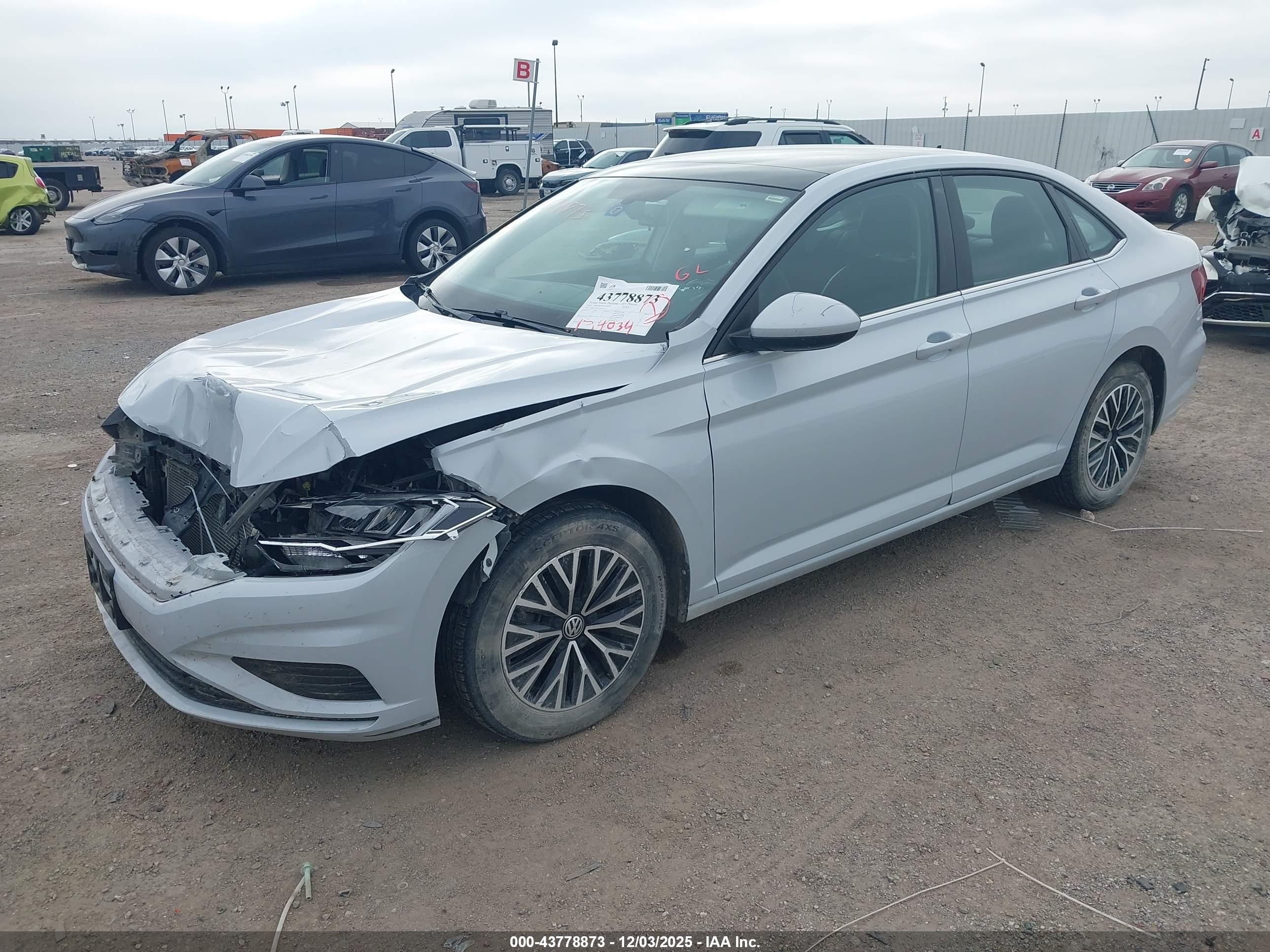 VOLKSWAGEN JETTA image 2