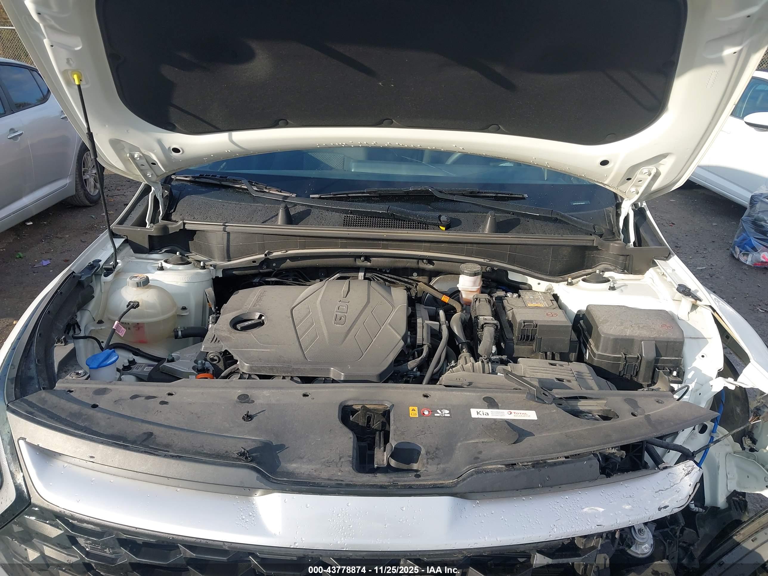 KIA SPORTAGE image 10