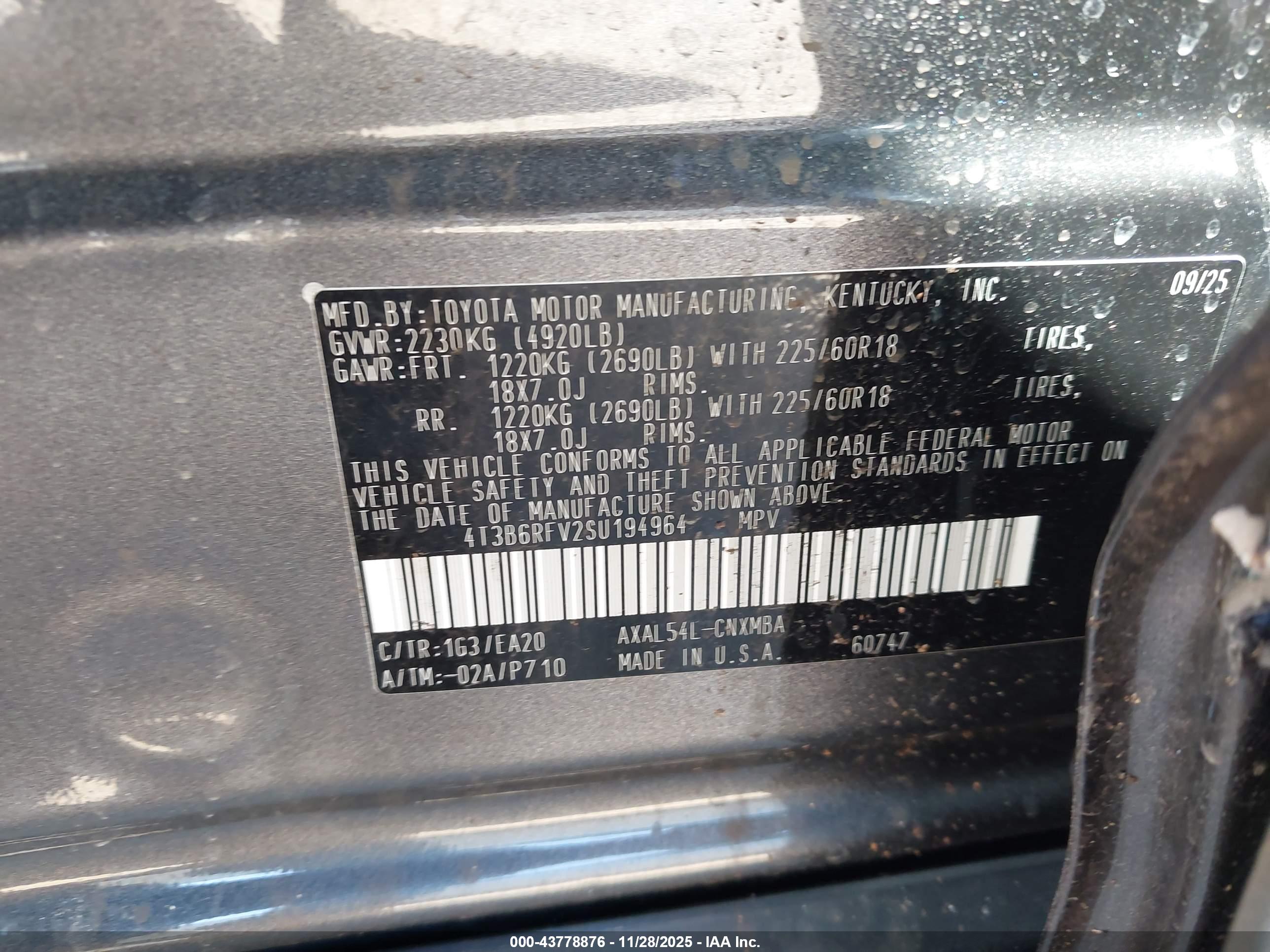 TOYOTA RAV4 image 9