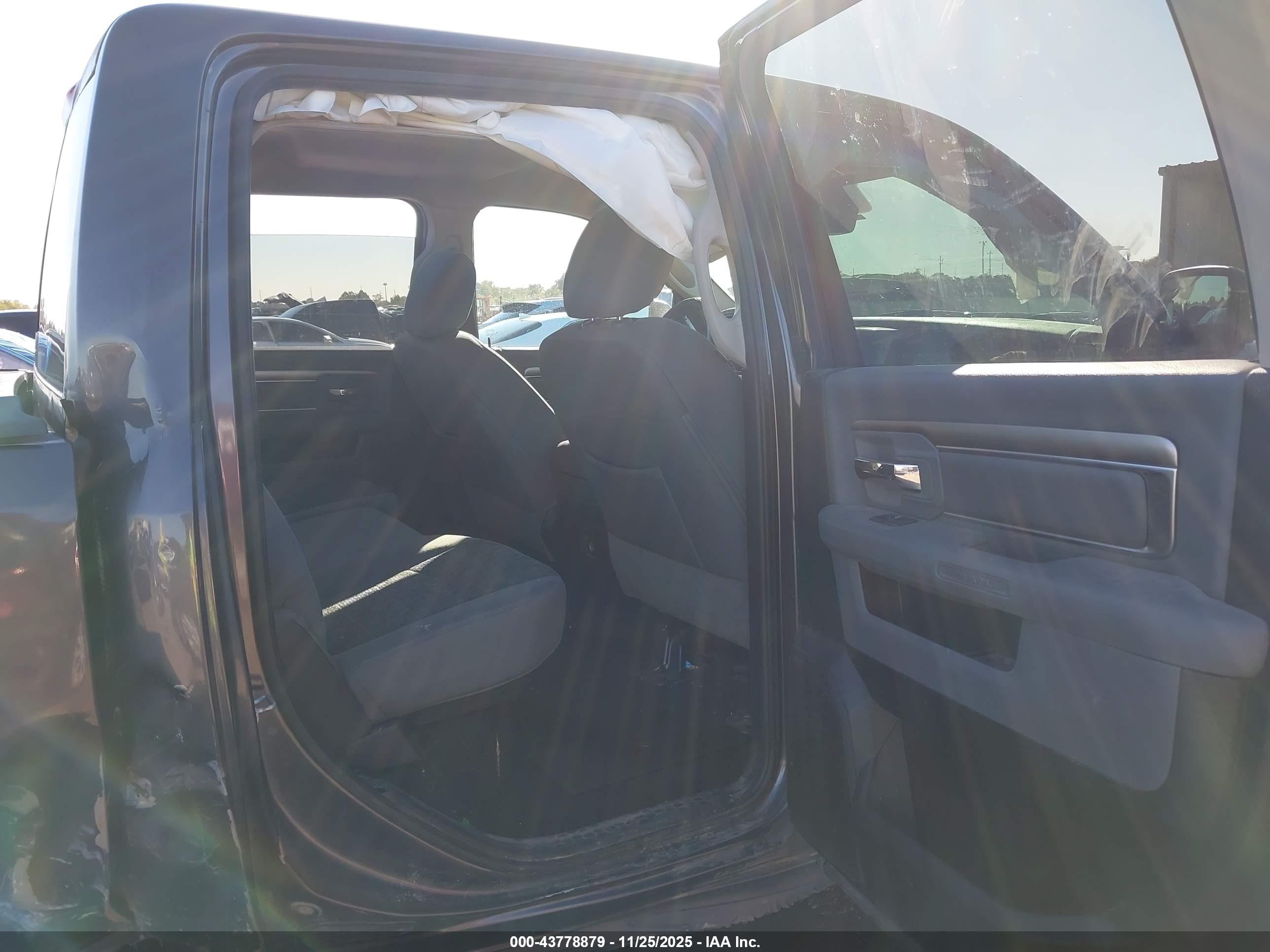 RAM 1500 image 8