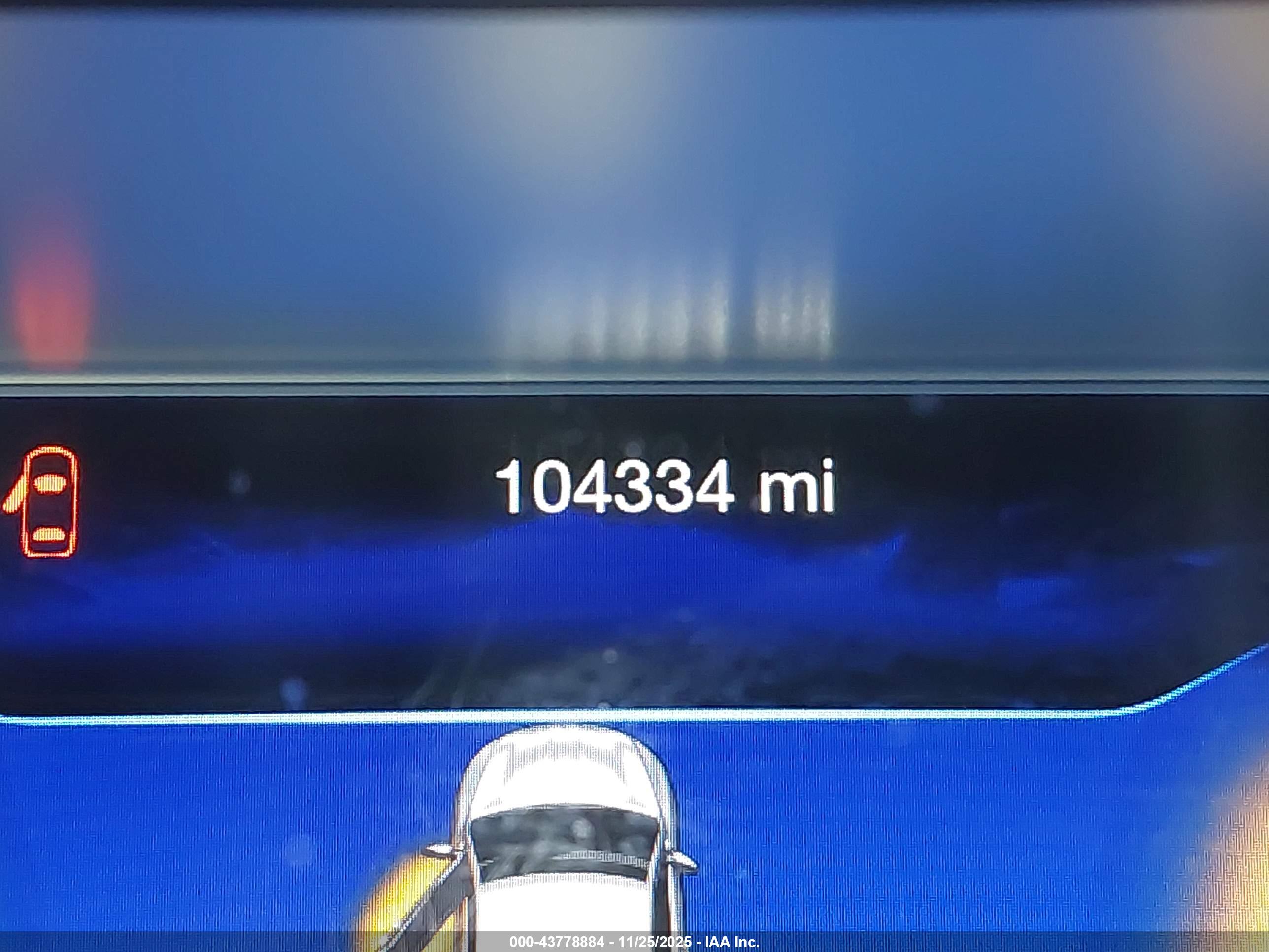 CHRYSLER 200 image 7