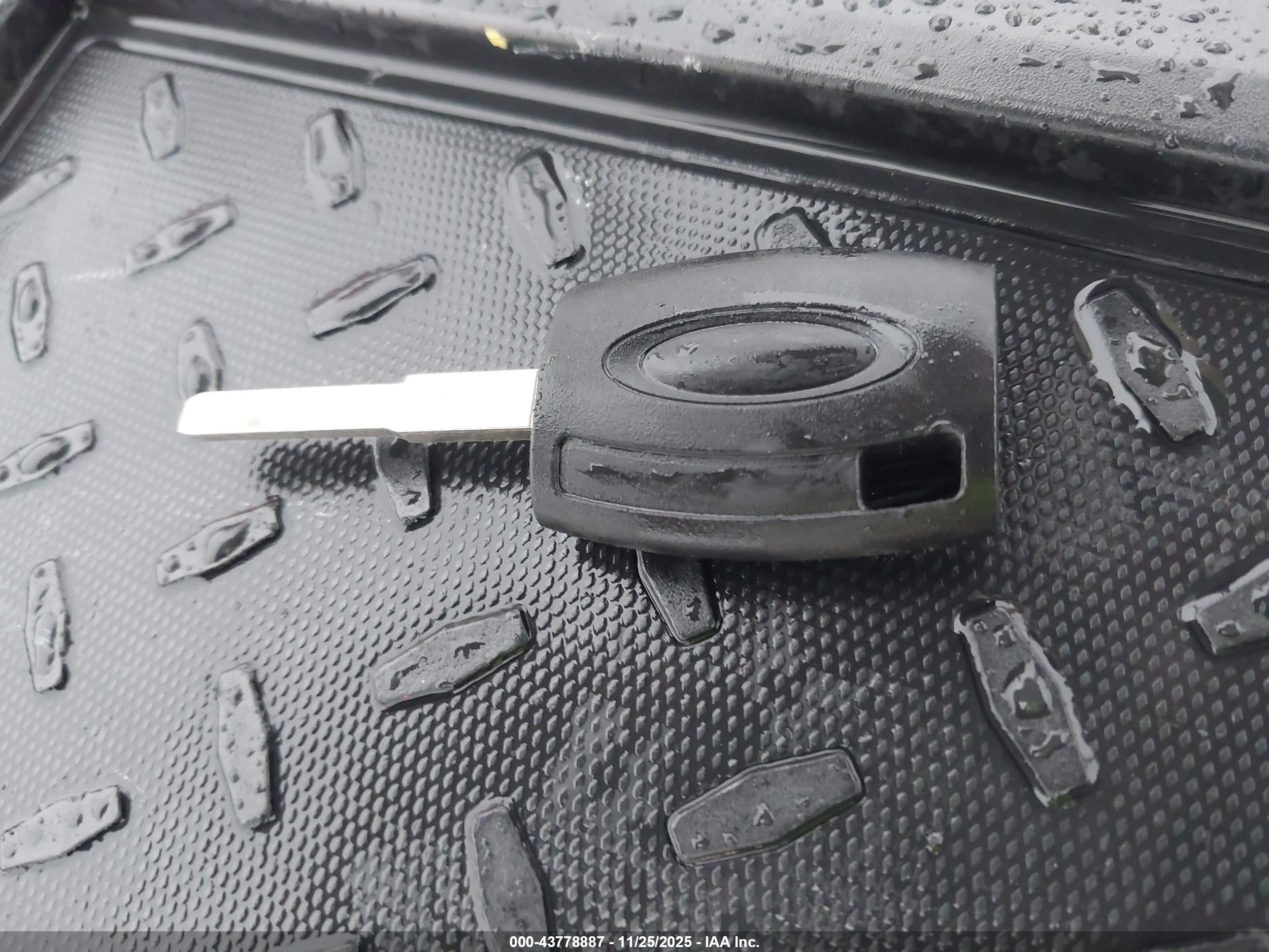 FORD FOCUS image 11