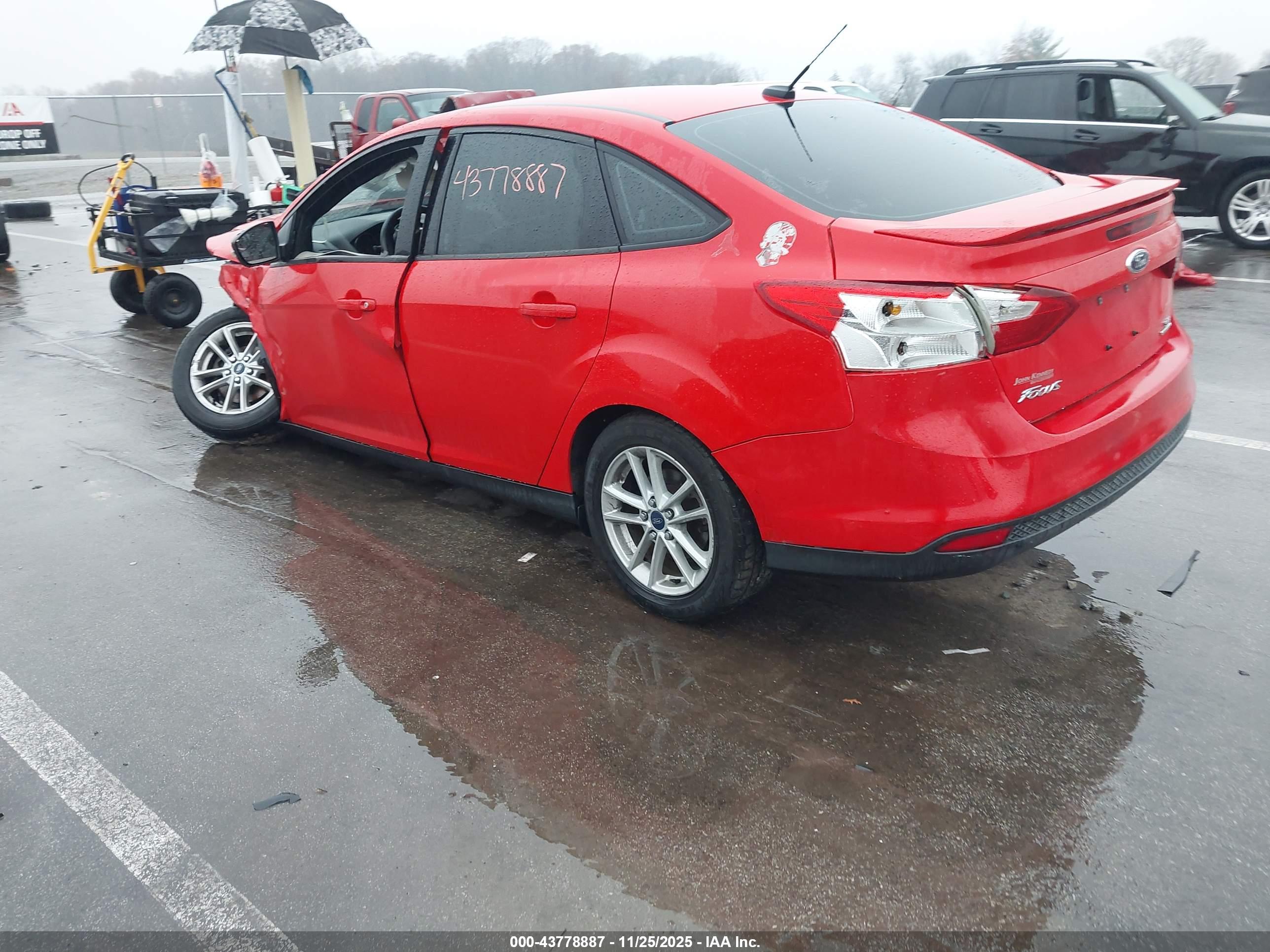 FORD FOCUS image 3