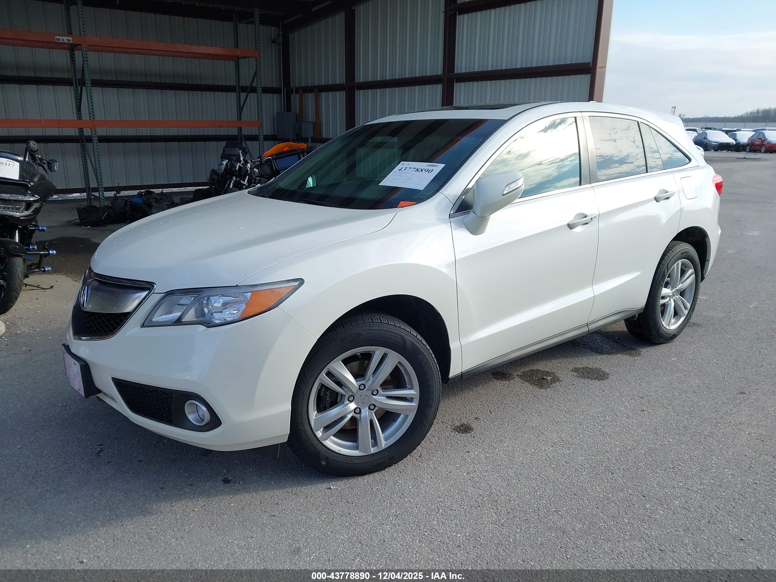 ACURA RDX image 2