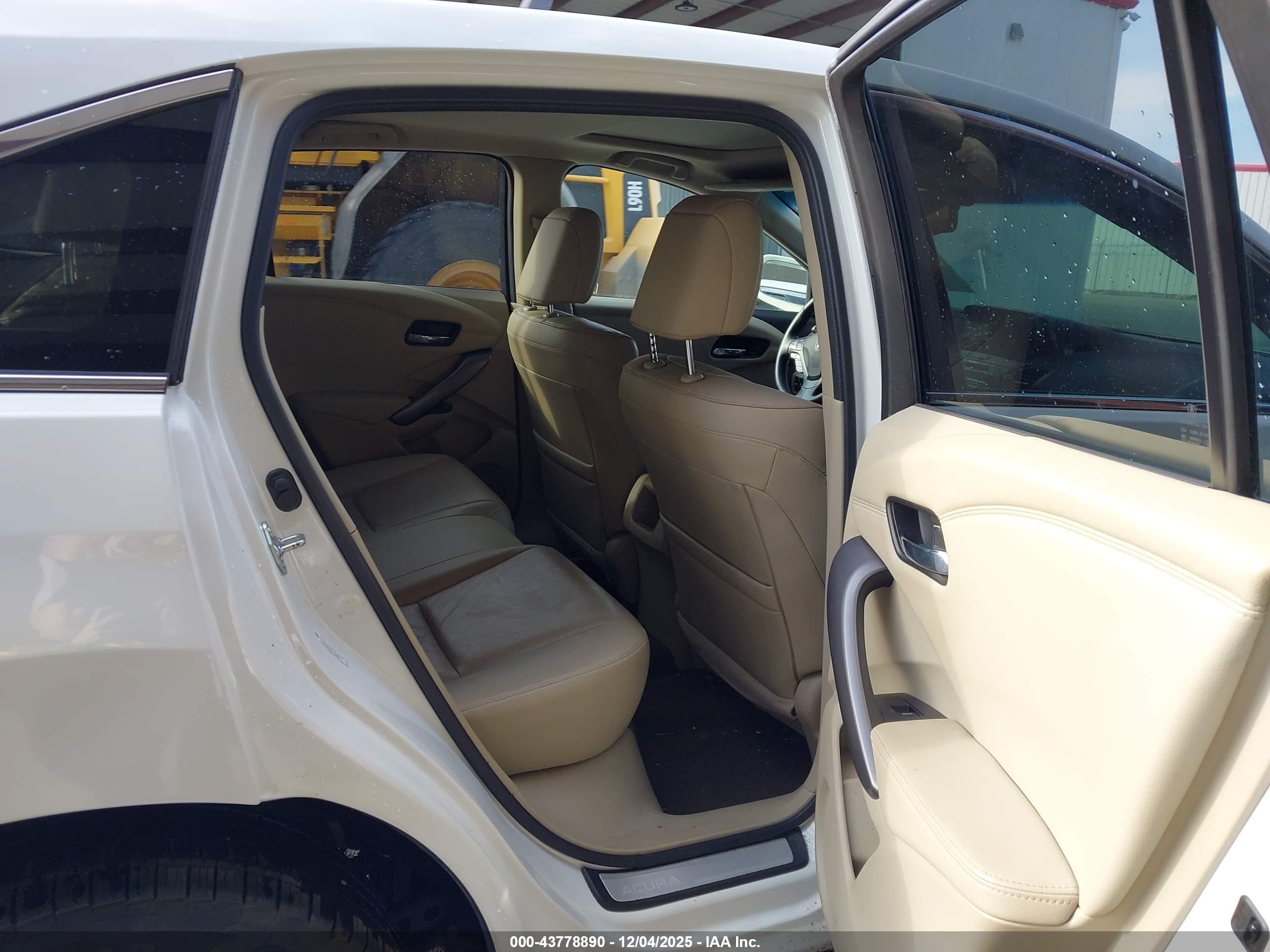 ACURA RDX image 8