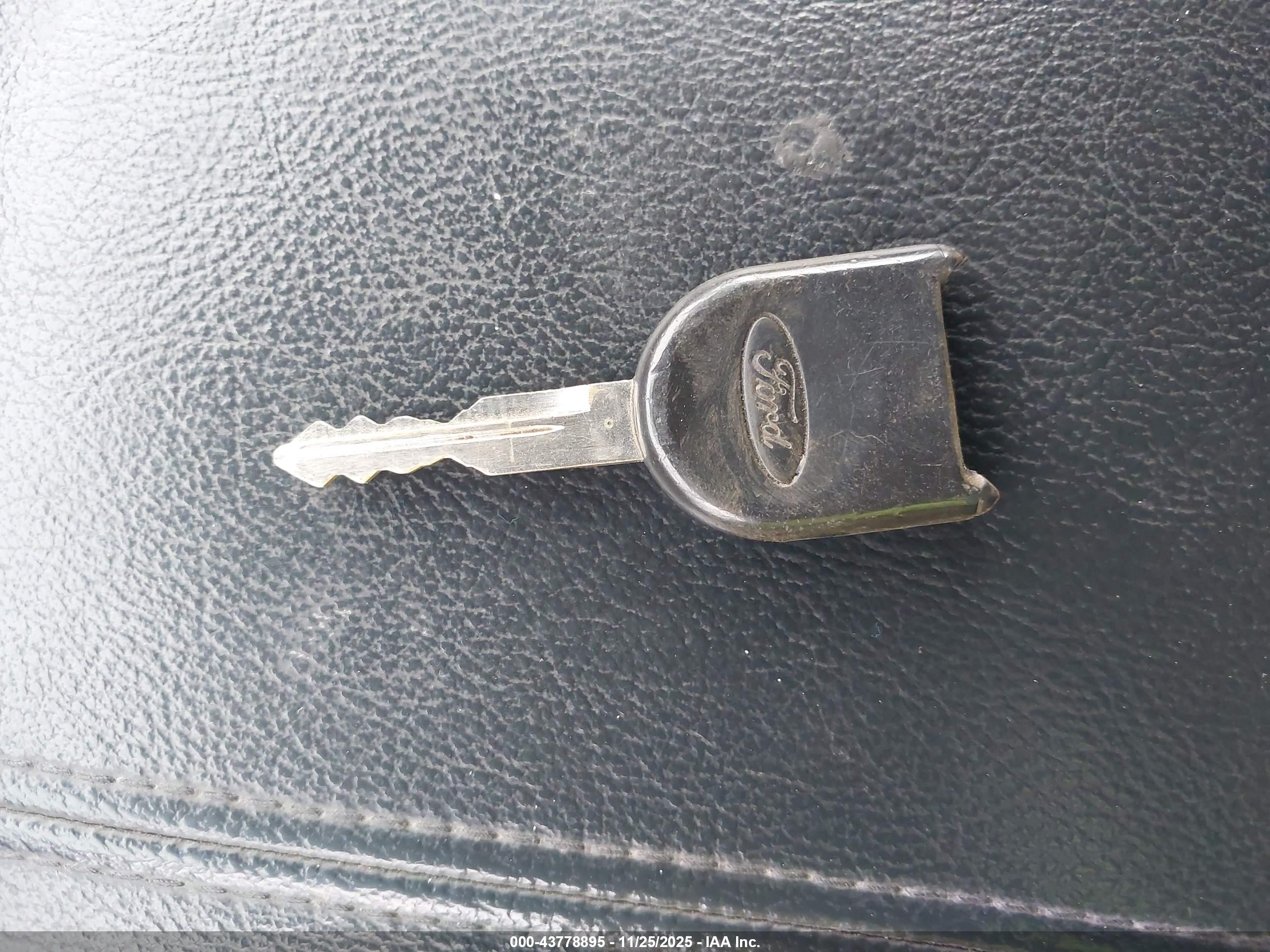 FORD F-150 image 11