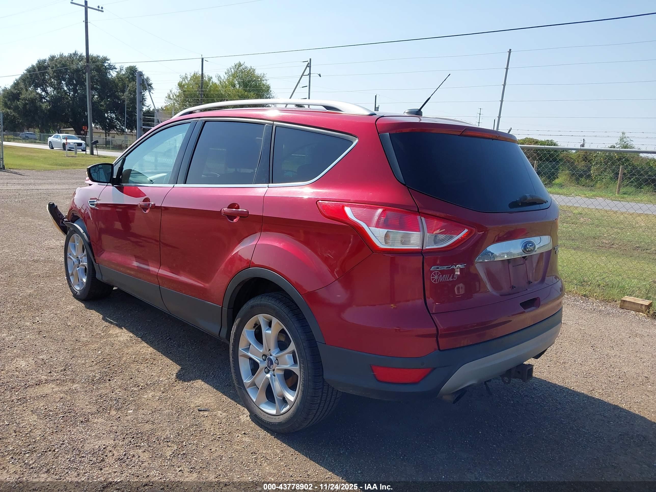 FORD ESCAPE image 3