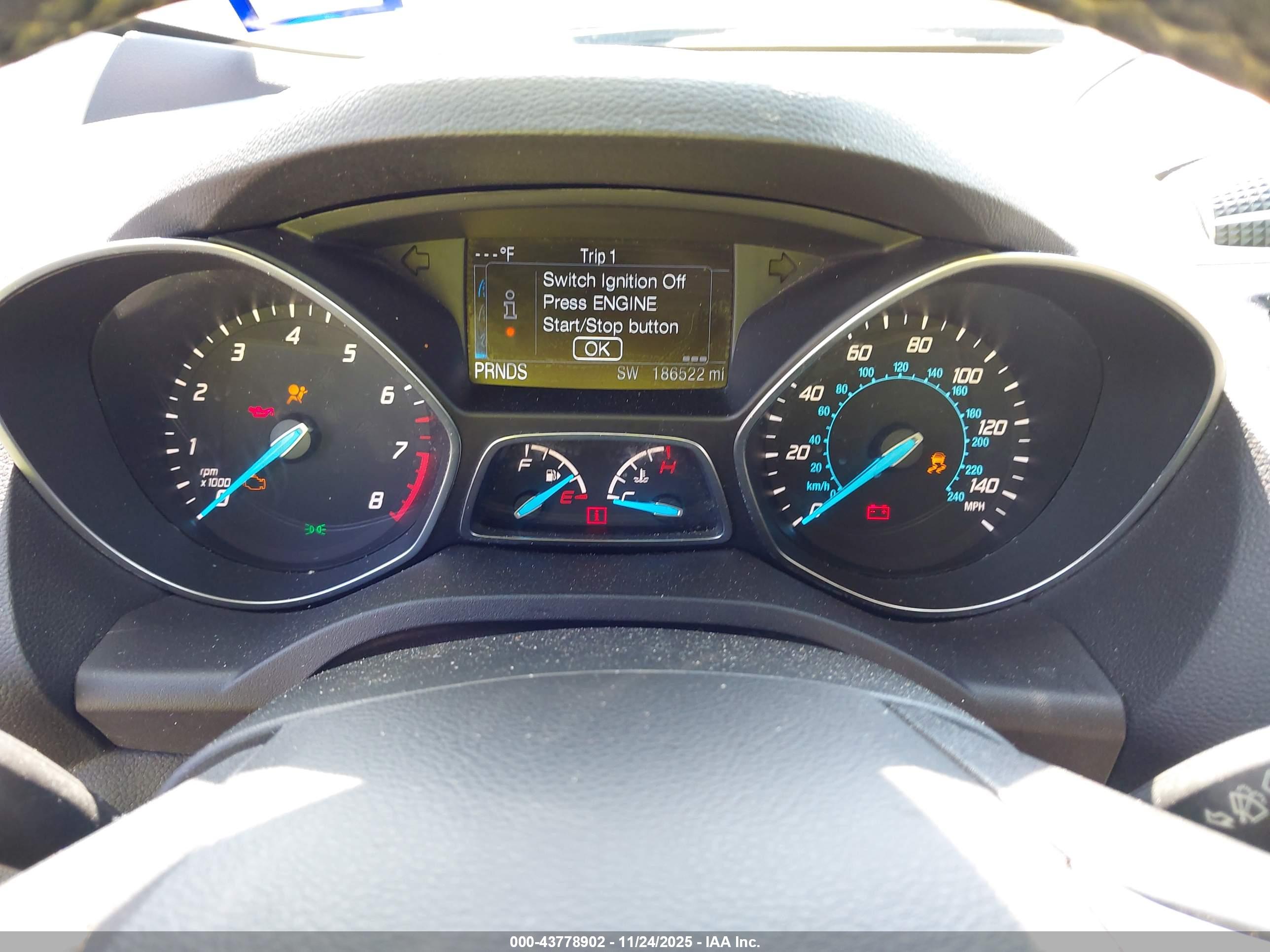 FORD ESCAPE image 7