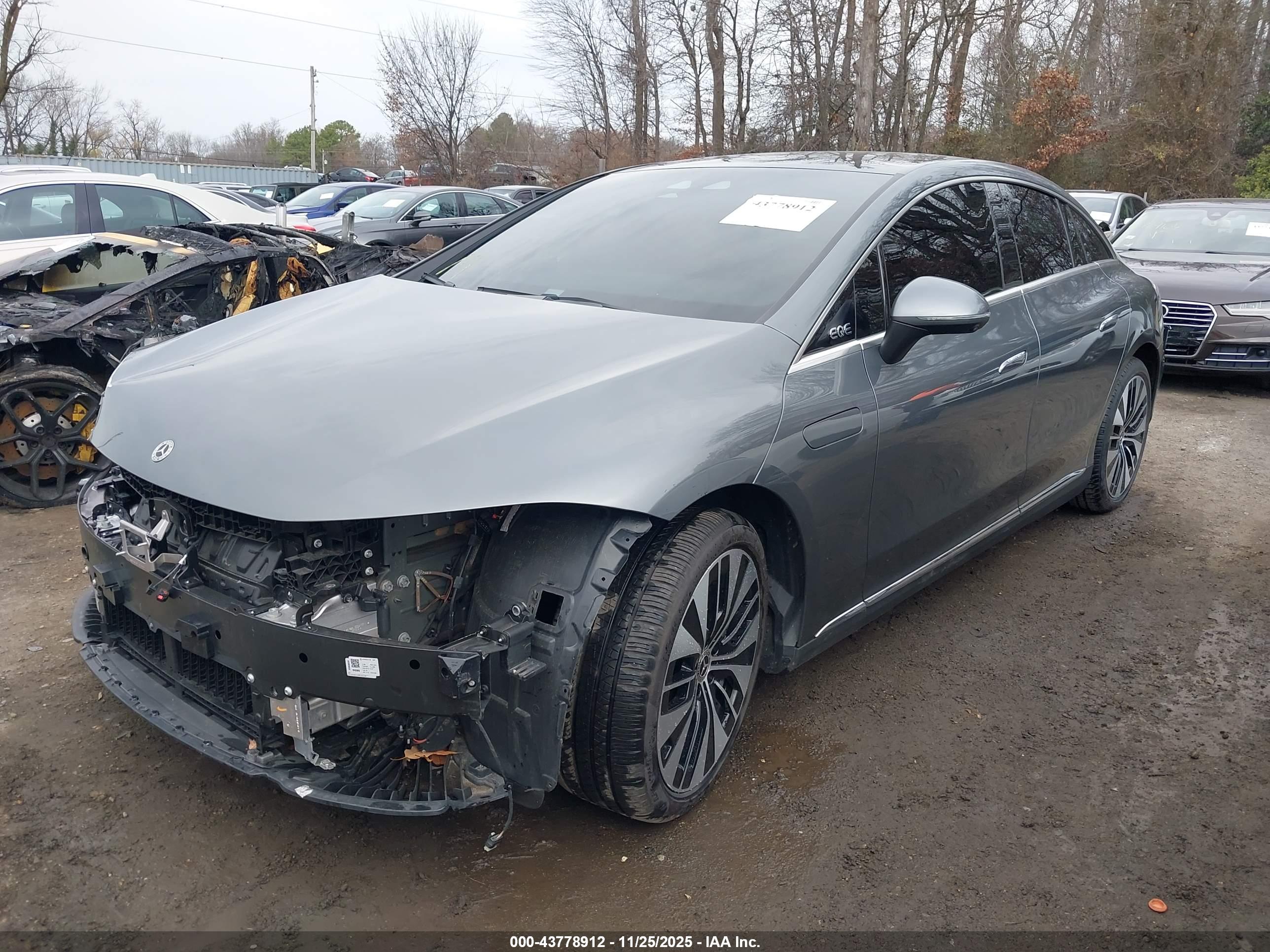 MERCEDES-BENZ EQE image 2