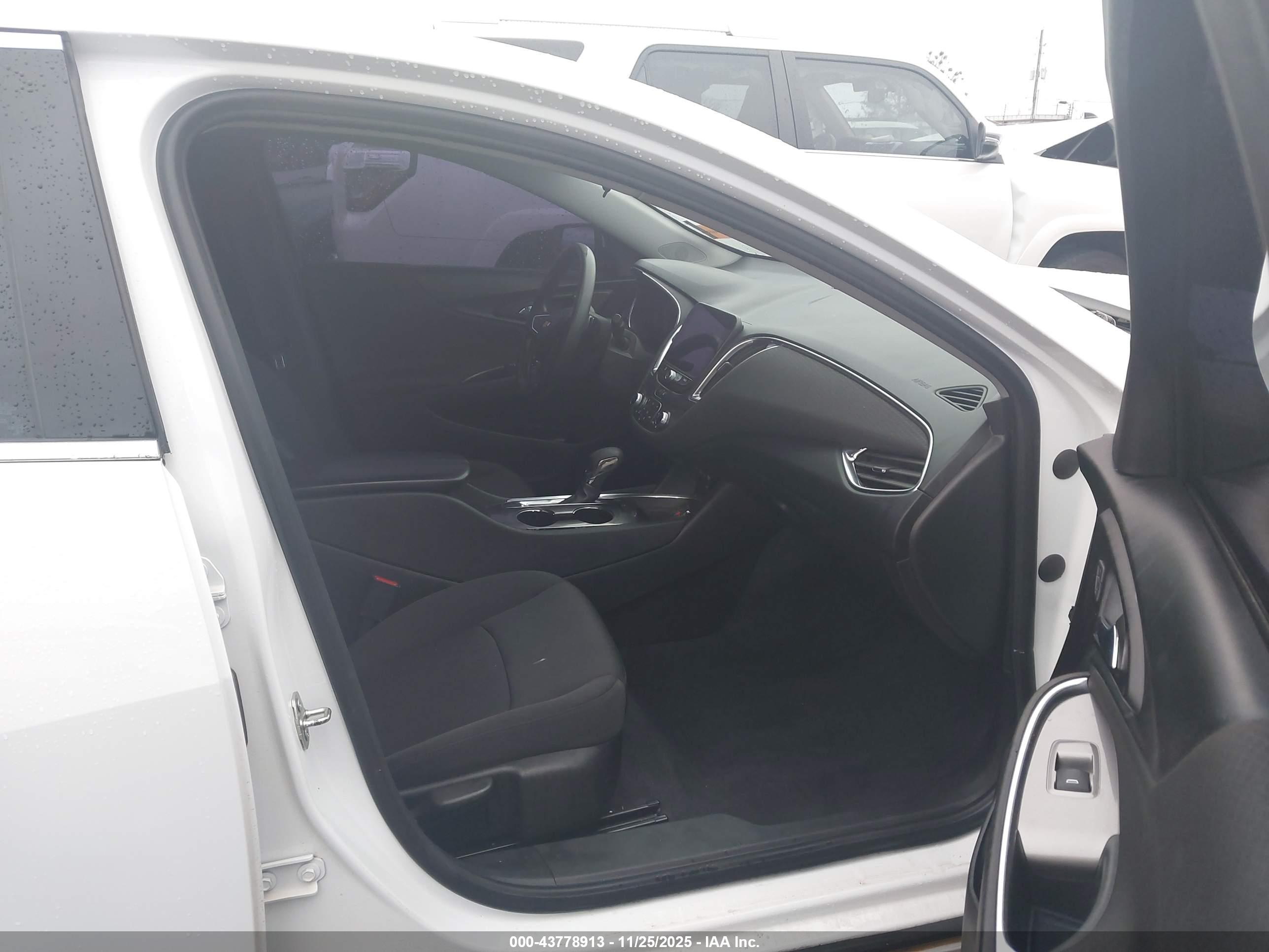 CHEVROLET MALIBU image 5