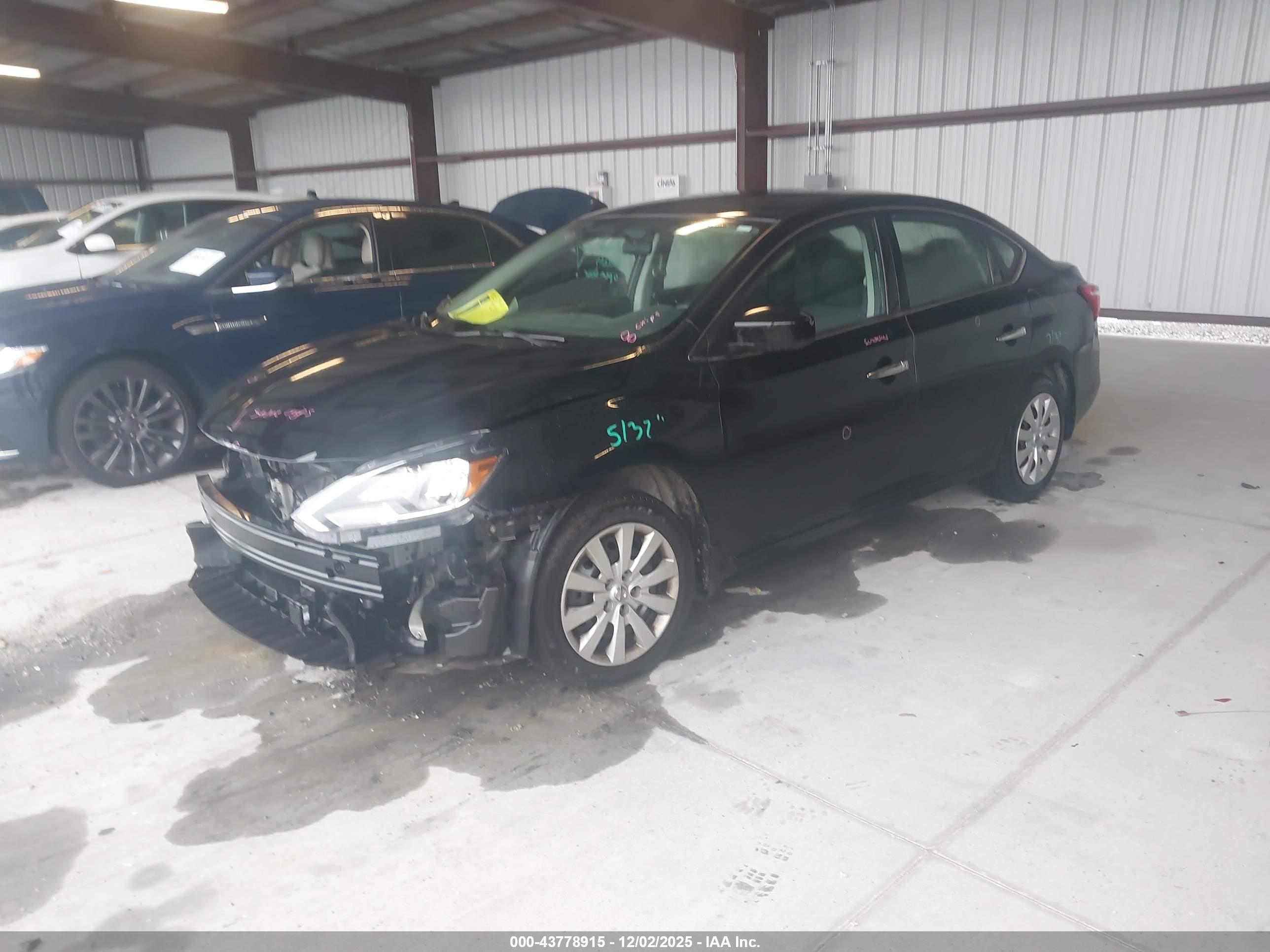 NISSAN SENTRA image 2