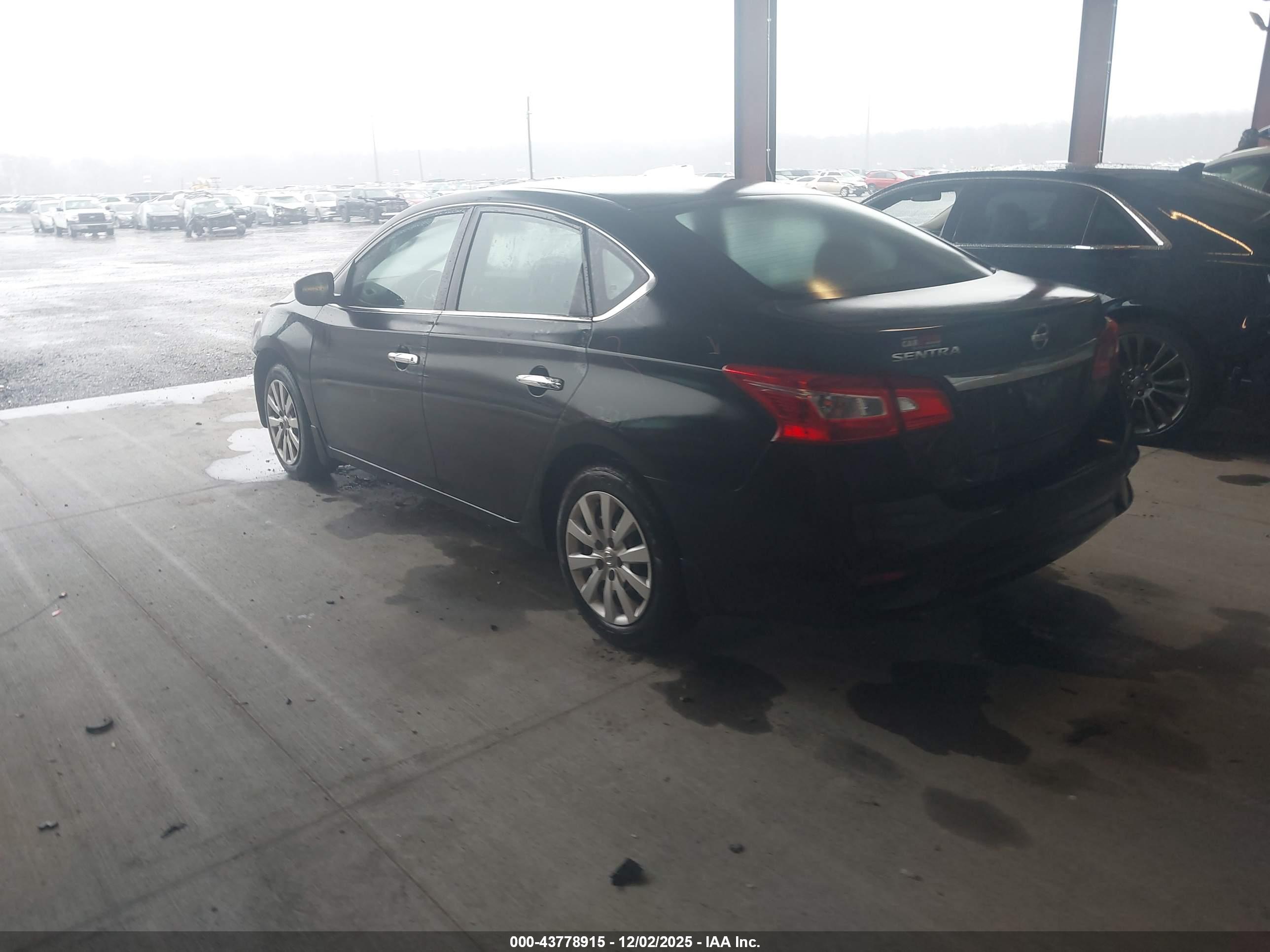 NISSAN SENTRA image 3