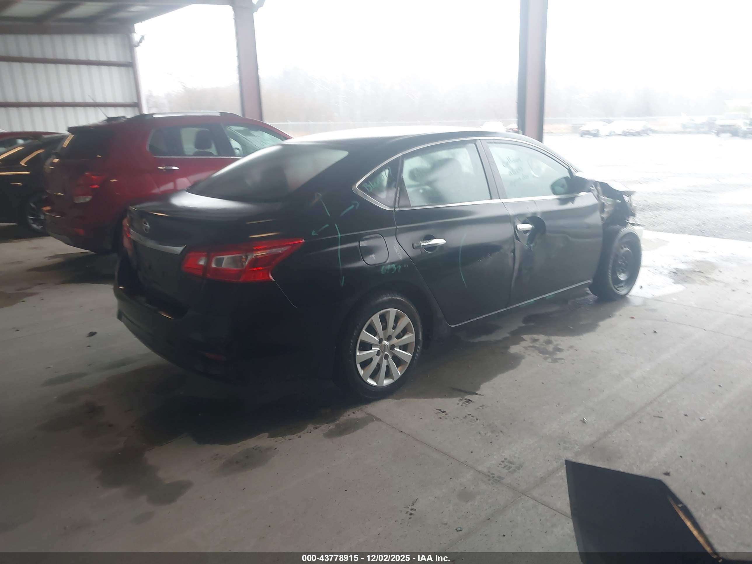 NISSAN SENTRA image 4