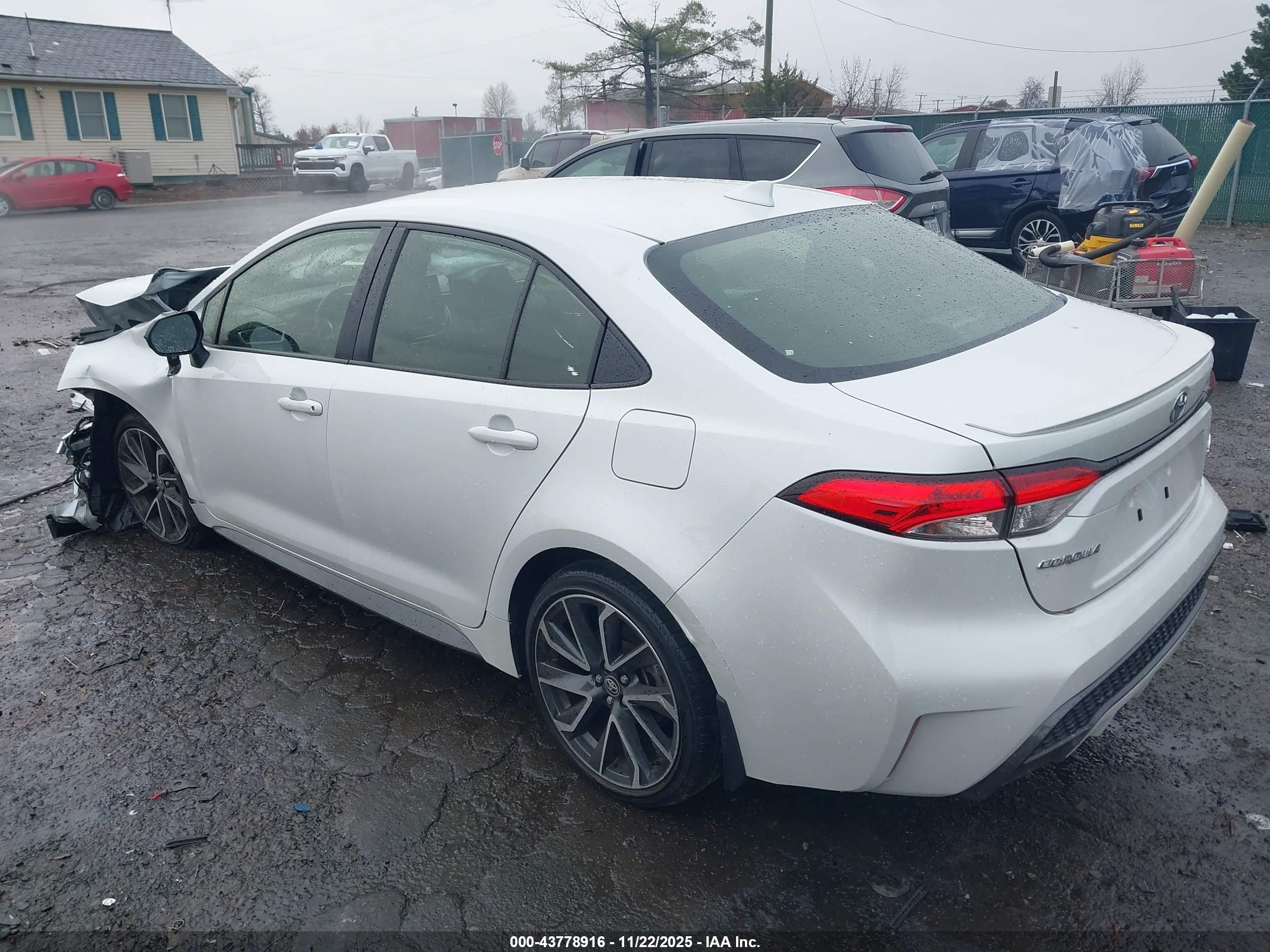 TOYOTA COROLLA image 3